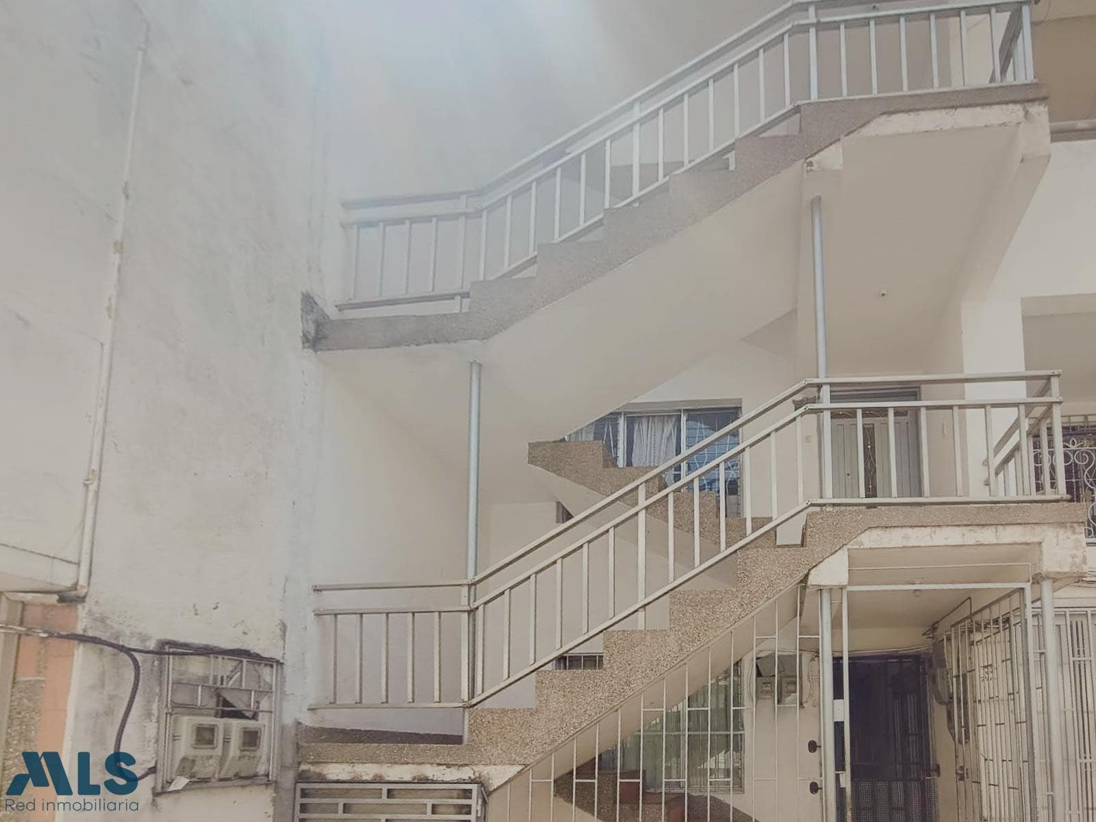 Apartamento en venta en Manrique Central Nº 1, Centro, Medellín — foto 1 de 20