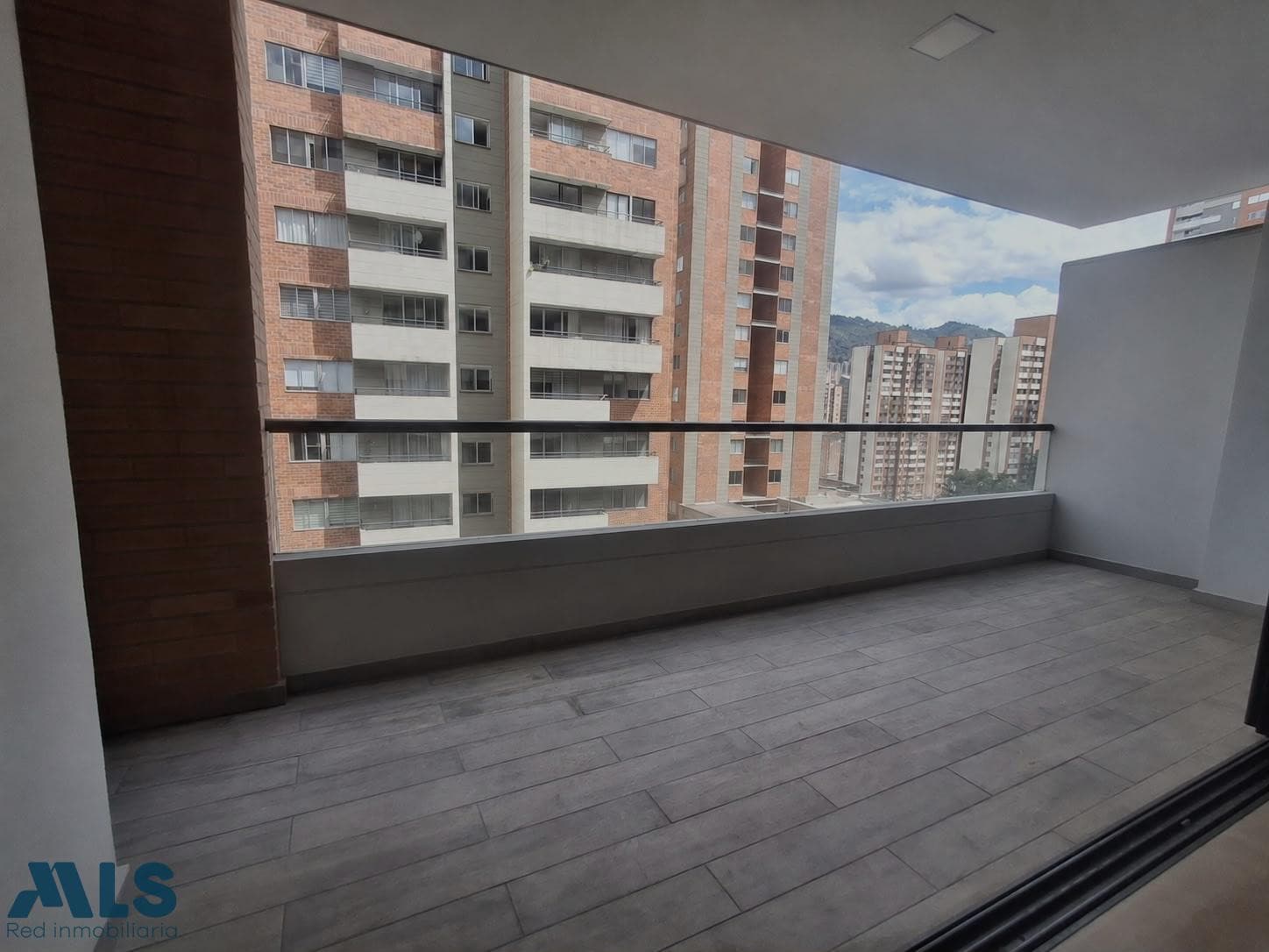 Apartamento en venta en Estadio, Laureles, Medellín — foto 1 de 23