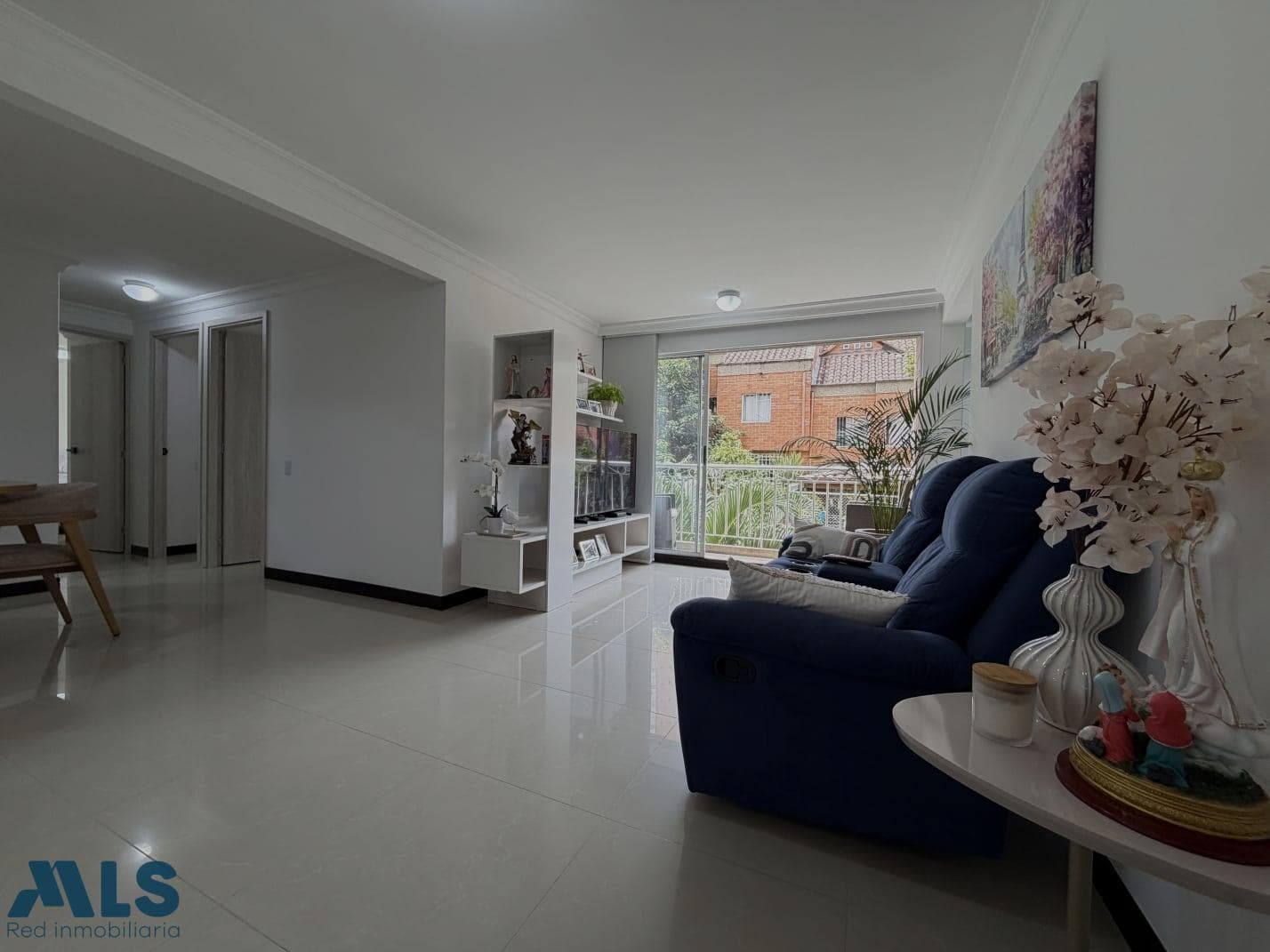 Apartamento en venta en La Frontera, Poblado, Medellín — foto 1 de 18