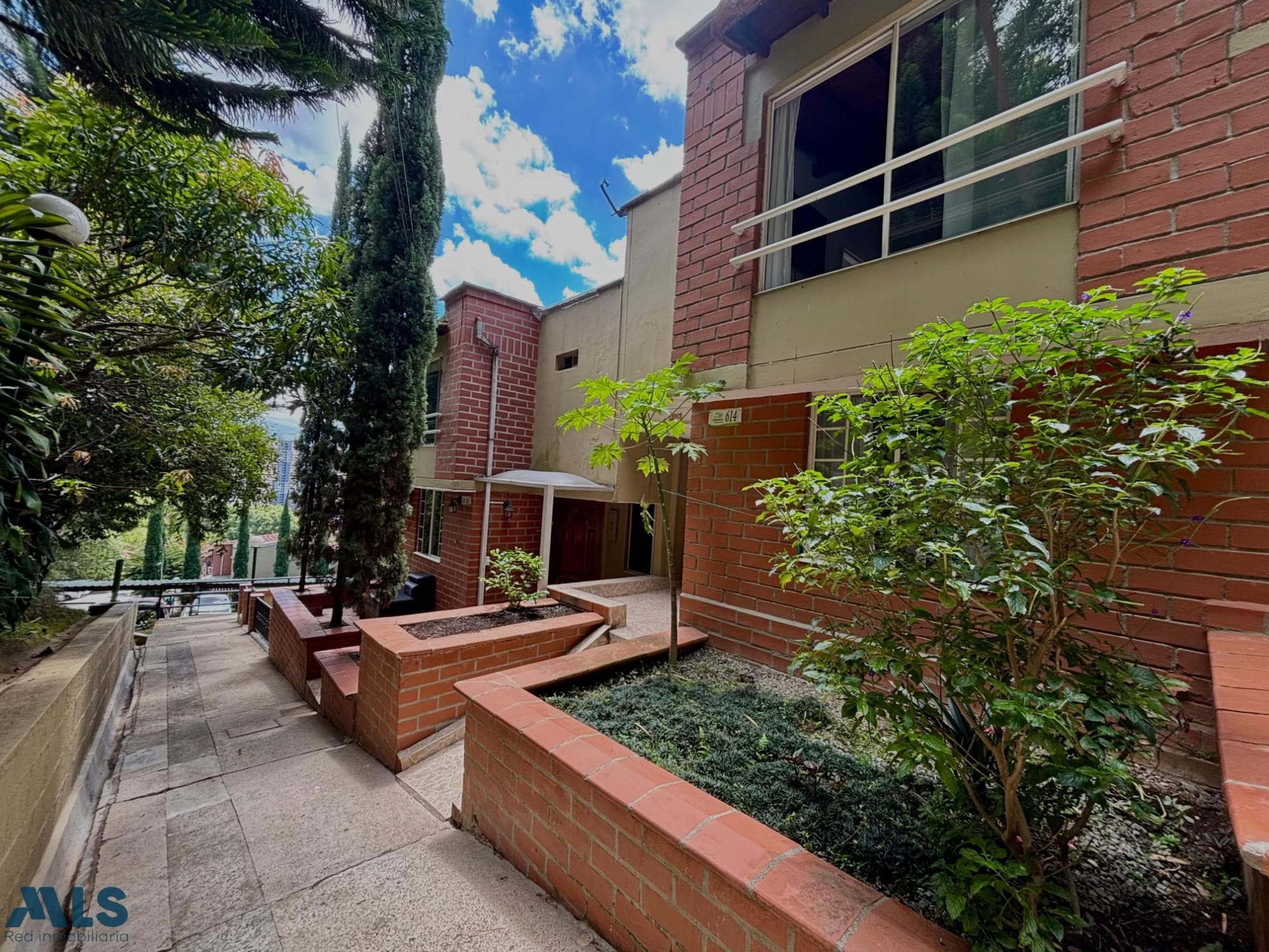 Casa en venta en Loma del Barro, Aburra Sur, Envigado — foto 1 de 24