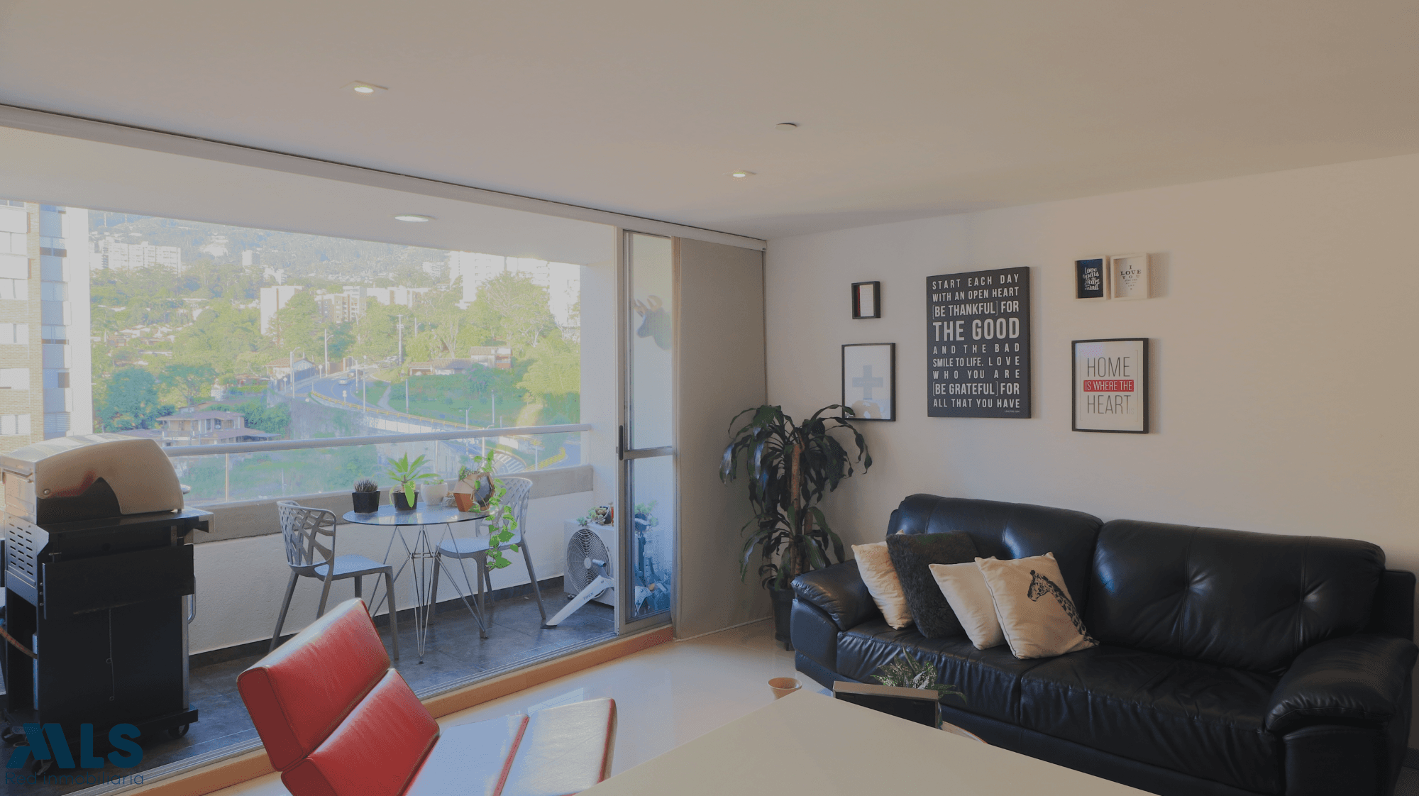 Apartamento en venta en La Abadía, Aburra Sur, Envigado — foto 1 de 8
