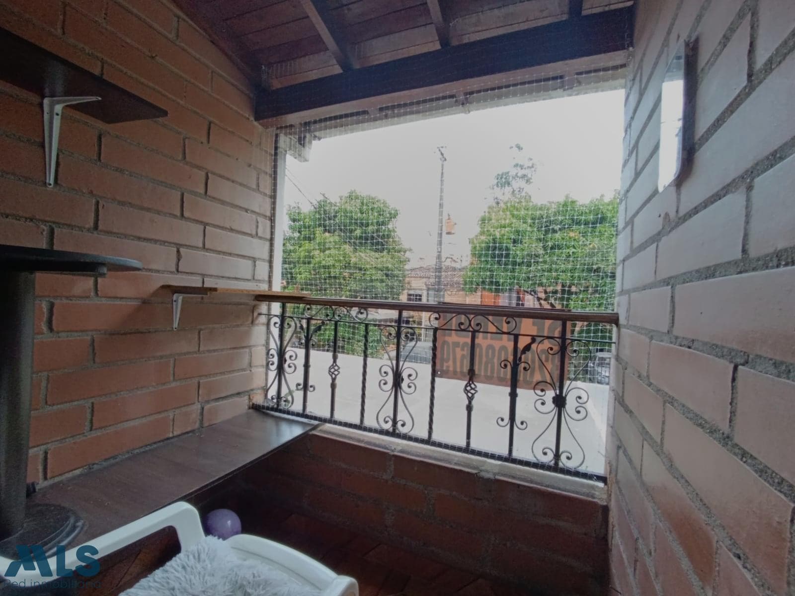 Casa en venta en Las Violetas, Belén Guayabal, Medellín — foto 1 de 14