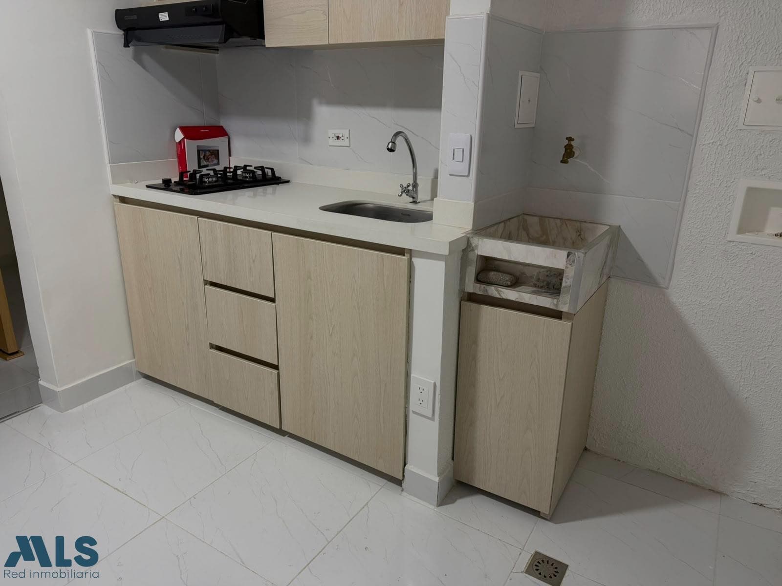 Apartamento en venta en Laureles, Medellín — foto 1 de 16