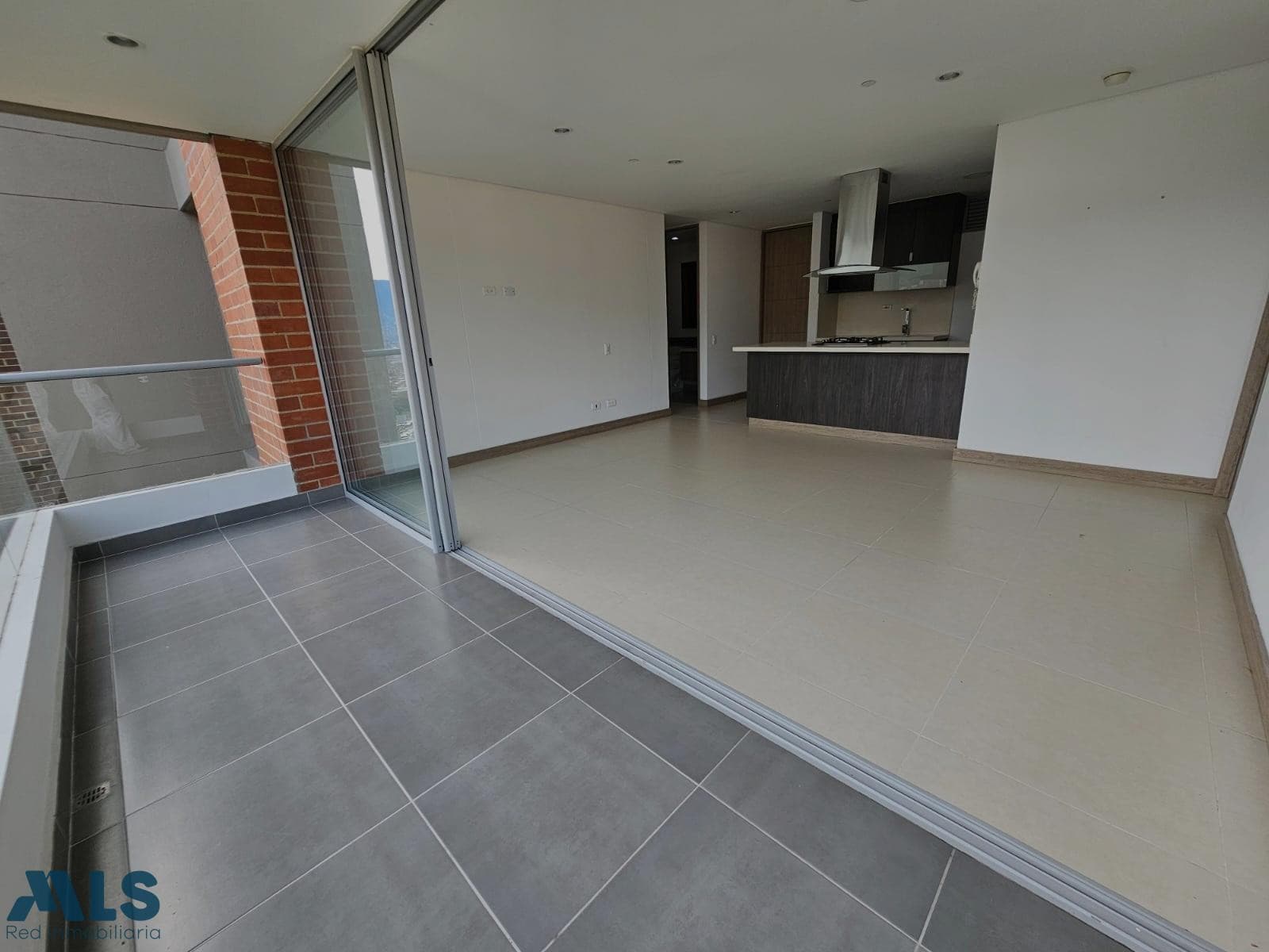 Apartamento en venta en Loma de los Mesa, Aburra Sur, Envigado — foto 1 de 29