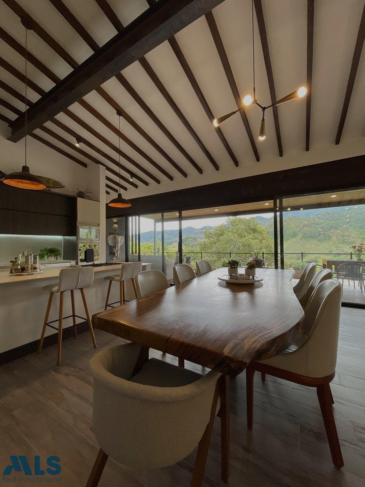 Casa en venta en V. Fizebad, Oriente Antioqueño, El Retiro — foto 1 de 28