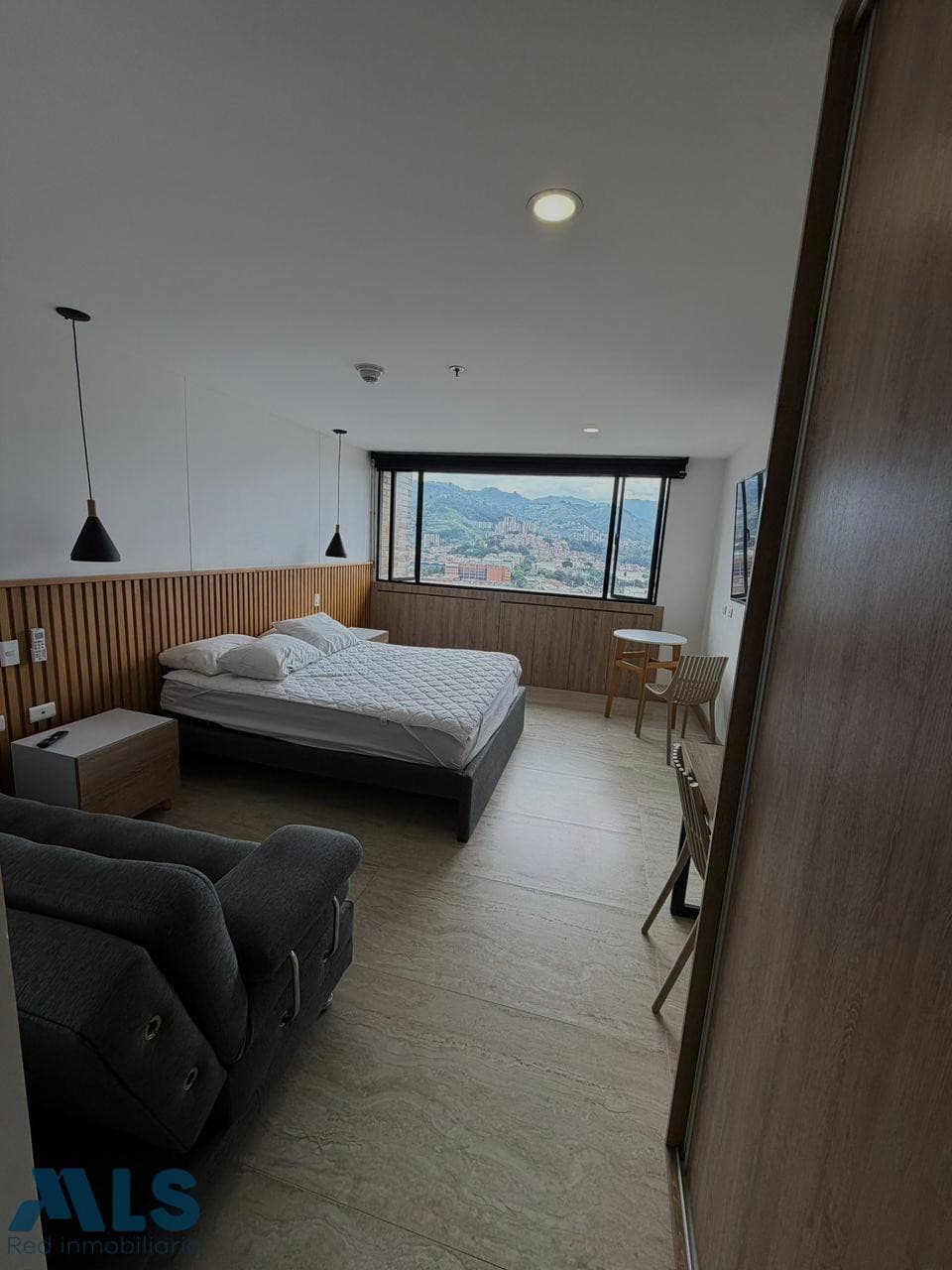 Apartamento en venta en El Poblado, Medellín — foto 1 de 9