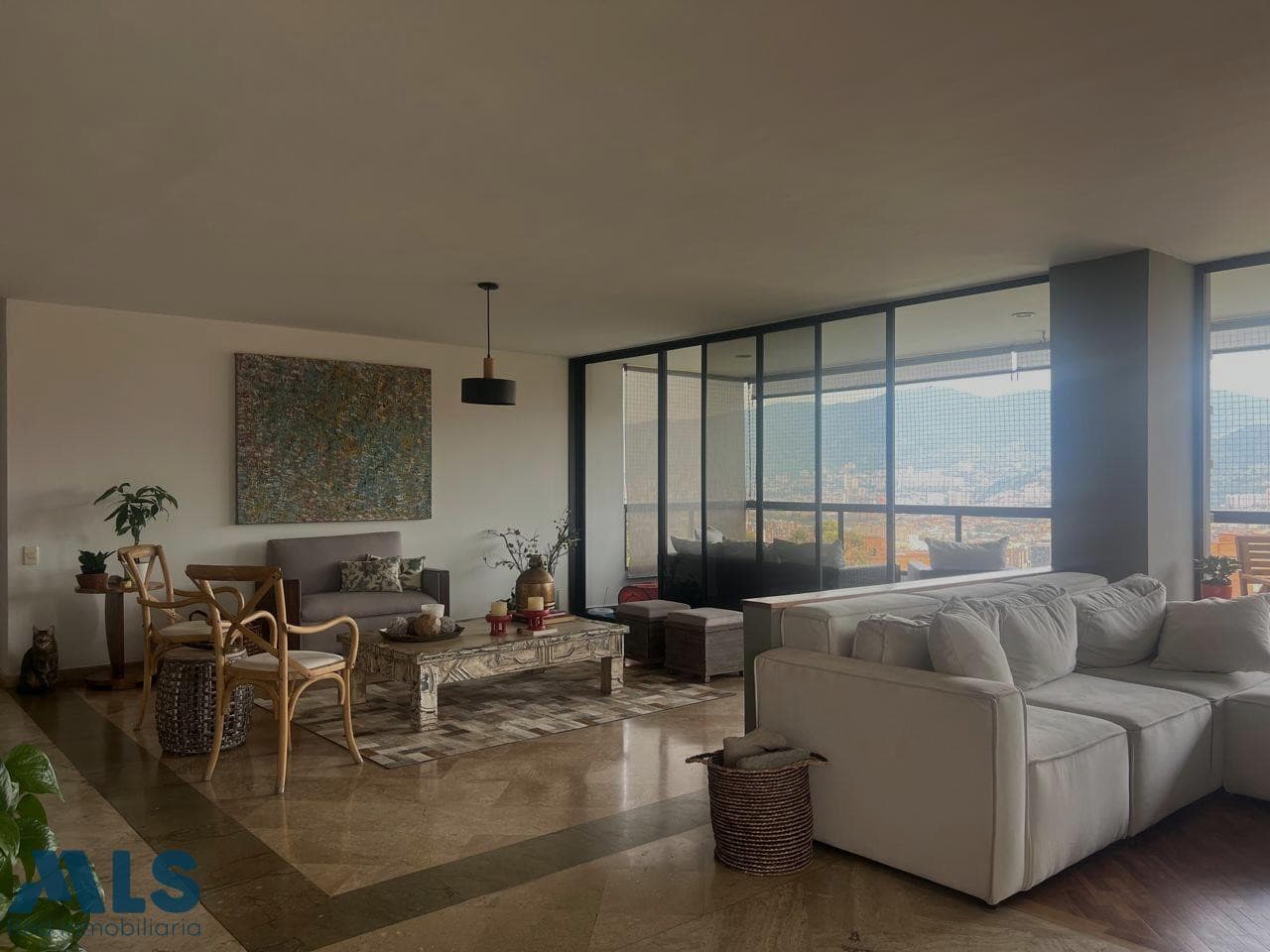 Apartamento en venta en Los Balsos Nº 1, Poblado, Medellín — foto 1 de 21