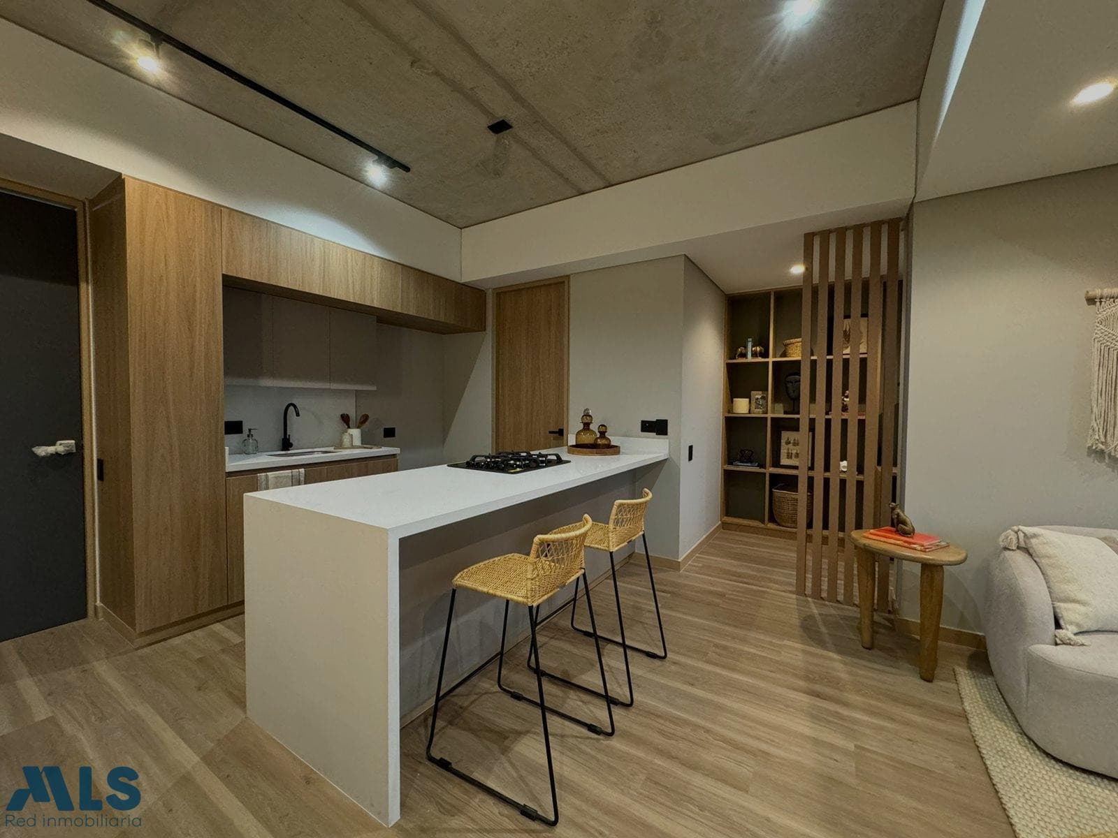 Apartamento en venta en Loma de las Brujas, Aburra Sur, Envigado — foto 1 de 13