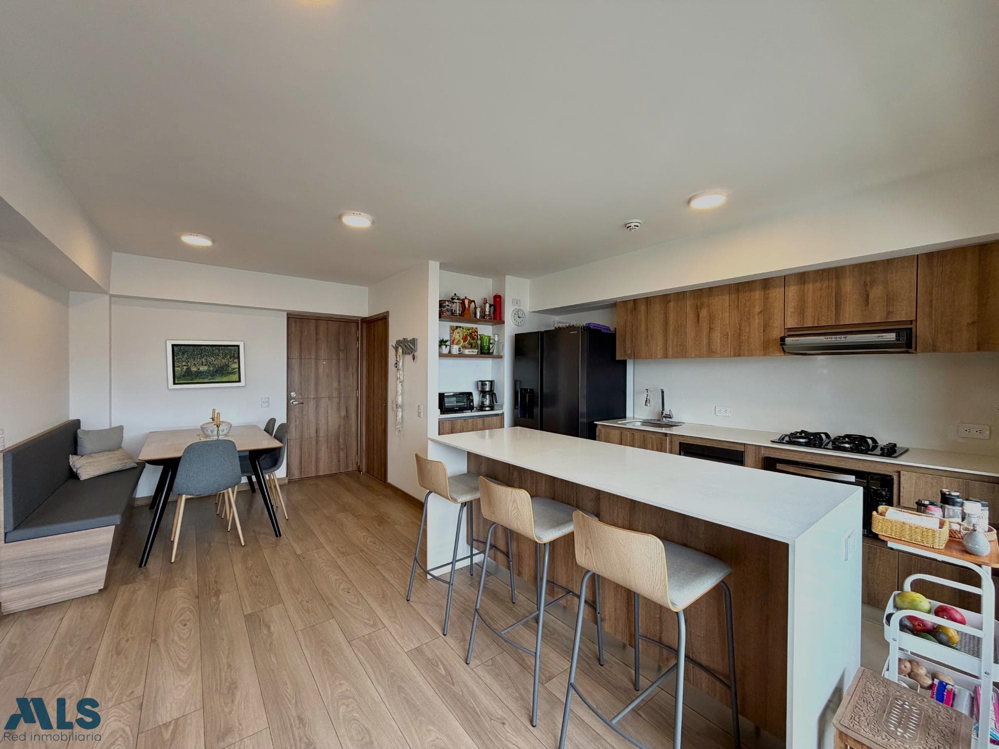 Apartamento en venta en Tres Esquinas, Aburra Sur, Sabaneta — foto 1 de 15