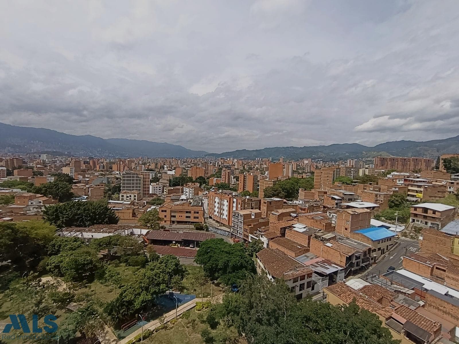 Apartamento en venta en Ferrini, Occidente, Medellín — foto 1 de 15