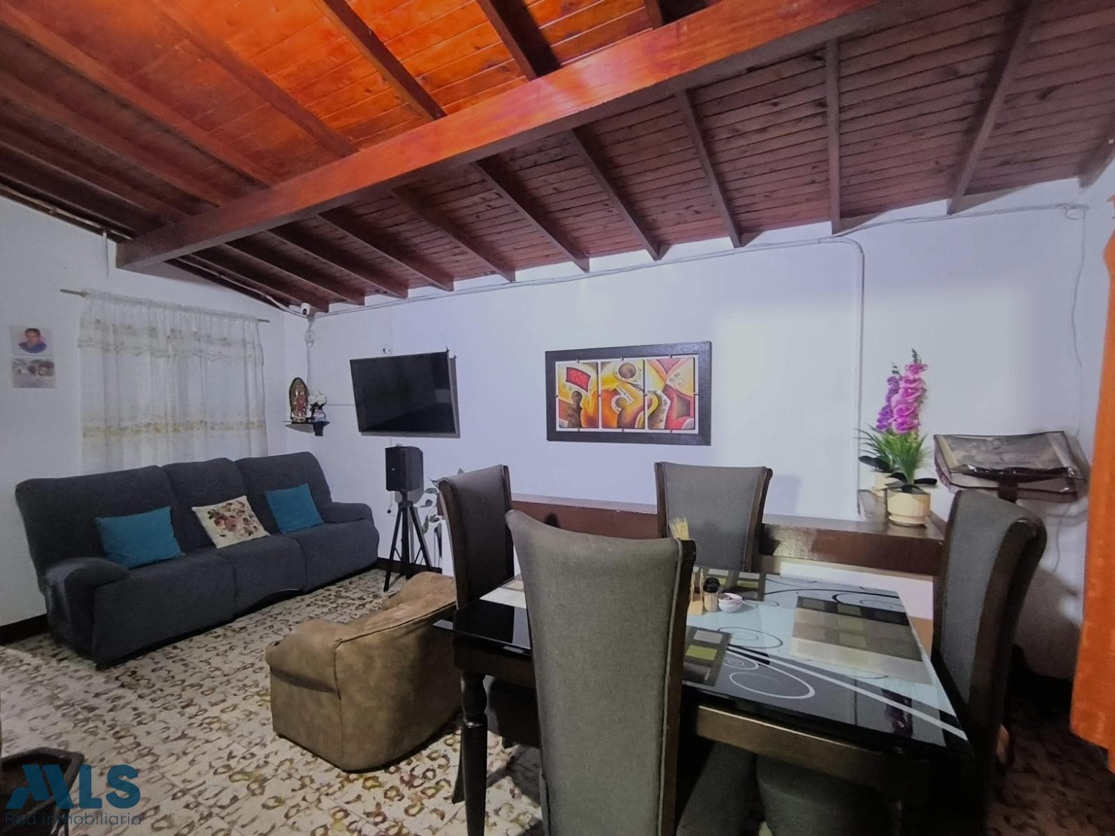 Casa en venta en Aranjuez, Centro, Medellín — foto 1 de 22
