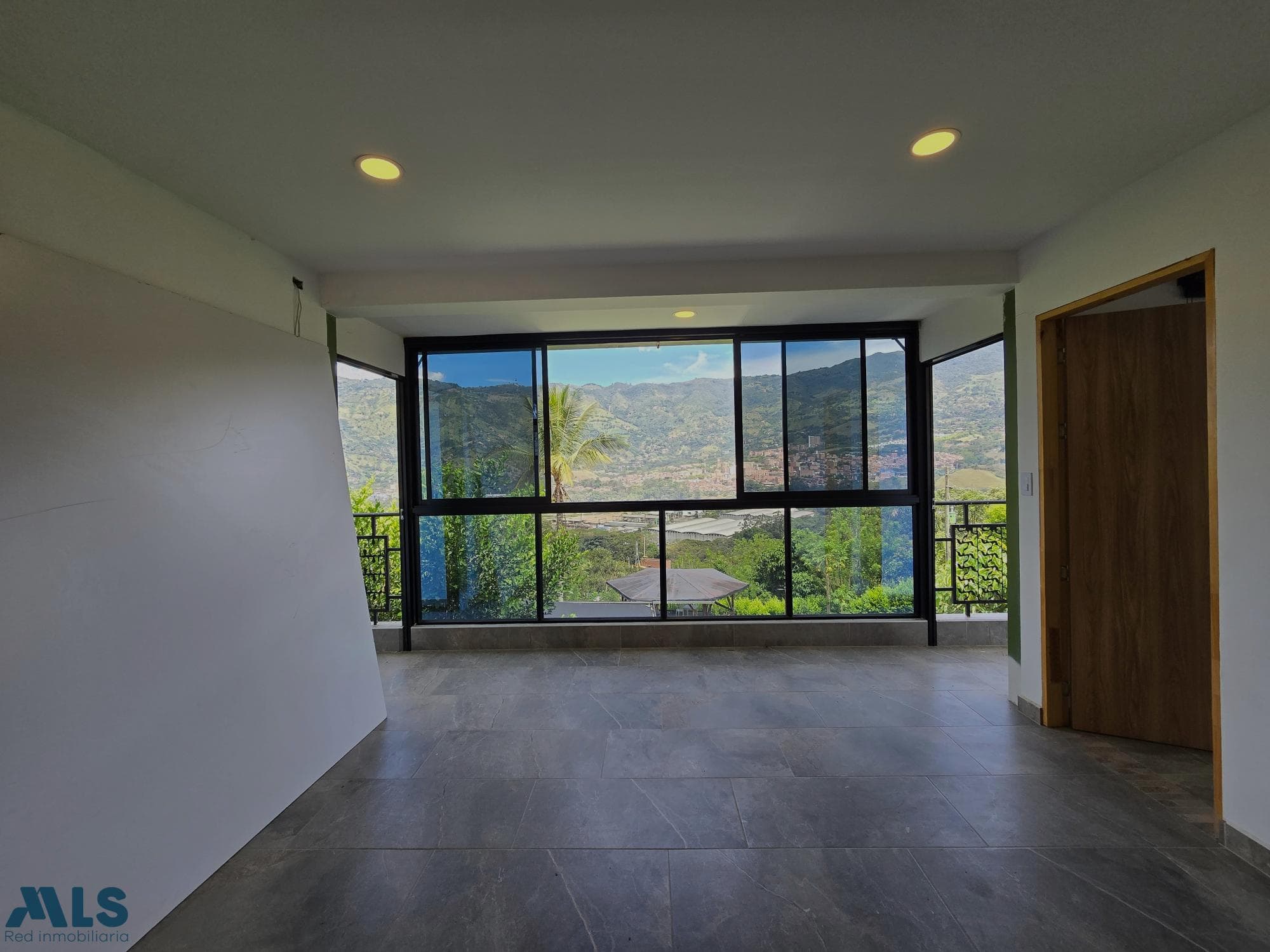 Casa en venta en Urbano, Otras Zonas, Girardota — foto 1 de 13