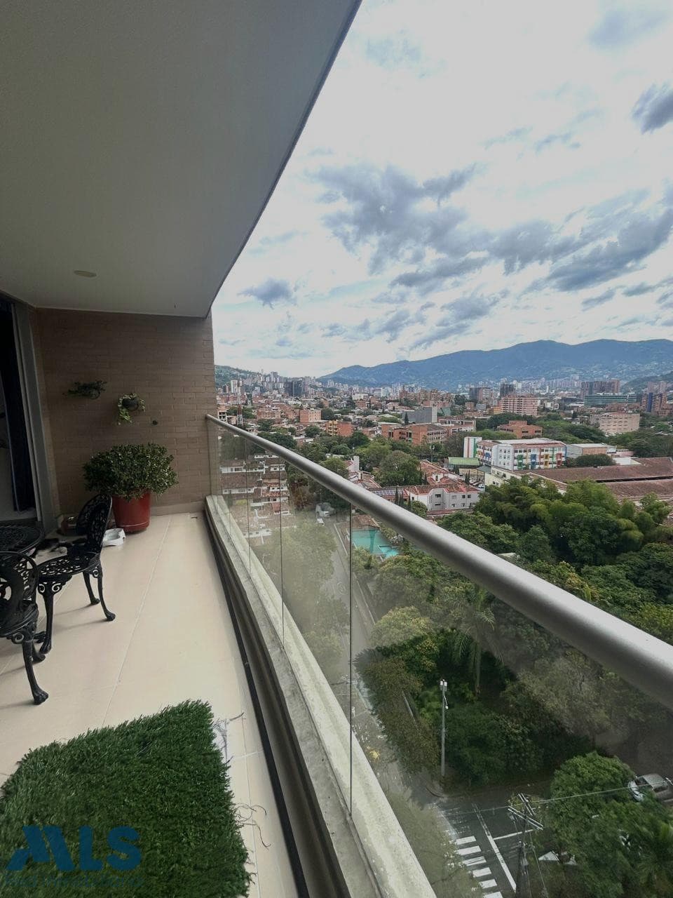 Apartamento en venta en Pontevedra, Aburra Sur, Envigado — foto 1 de 19