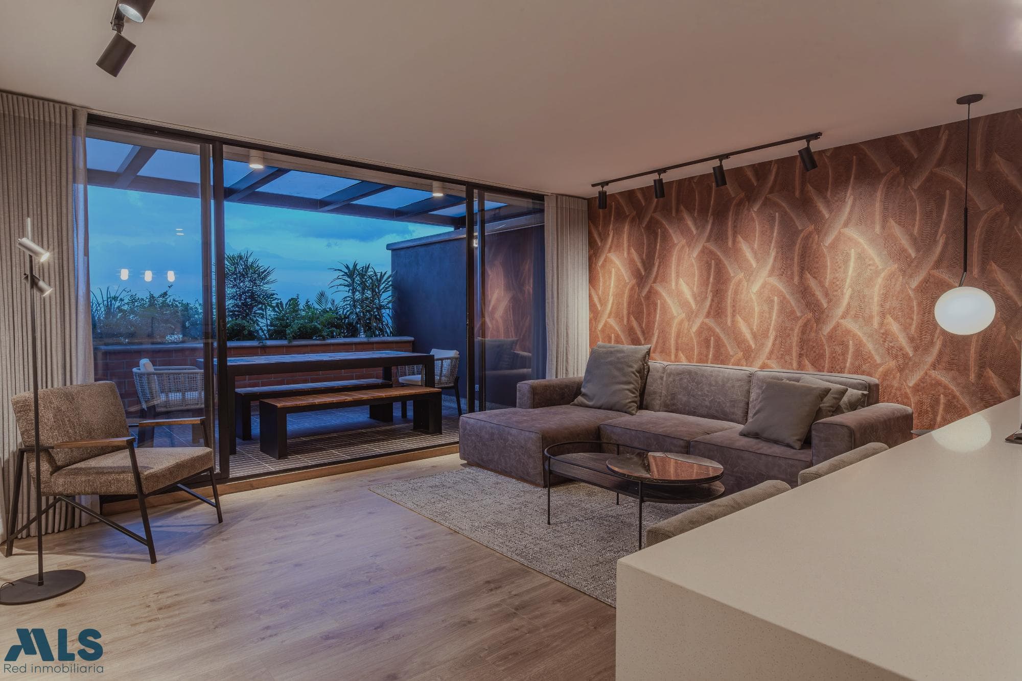 Apartamento en venta en El Portal, Aburra Sur, Envigado — foto 1 de 66