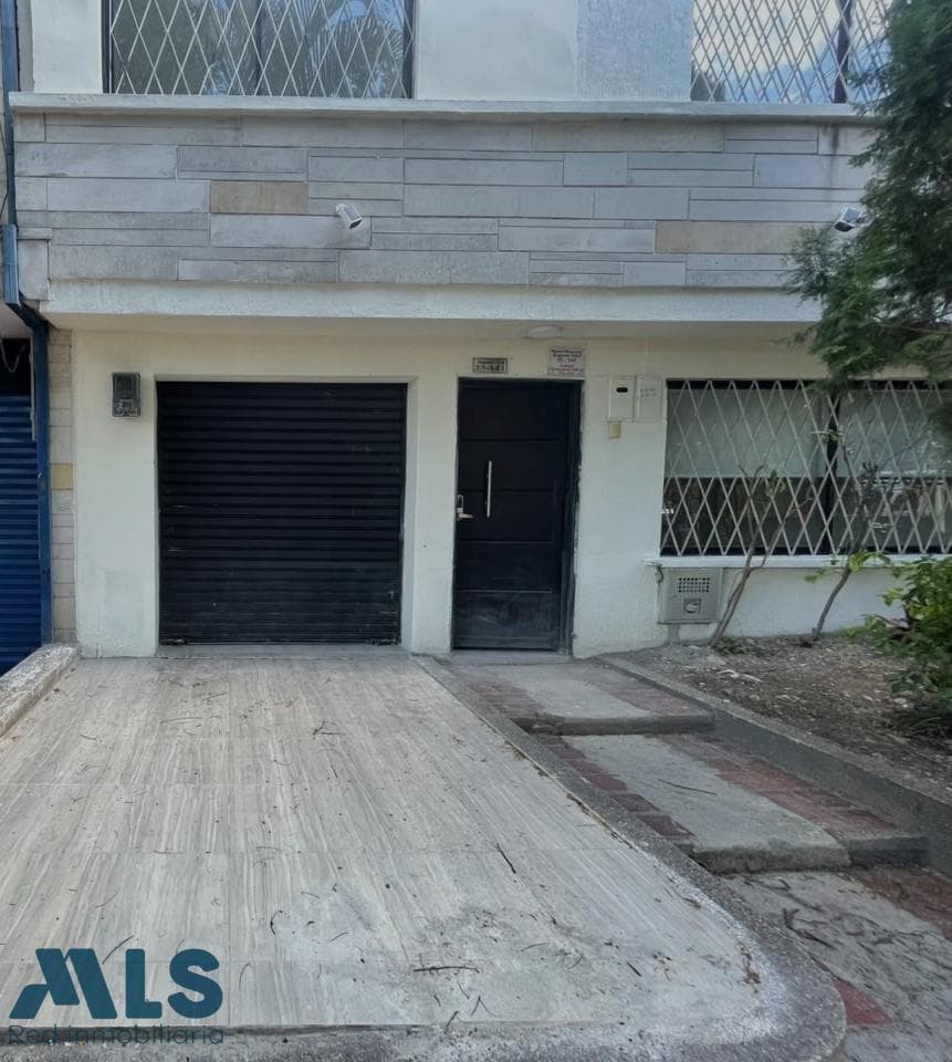 Casa en venta en Laureles, Medellín — foto 1 de 47