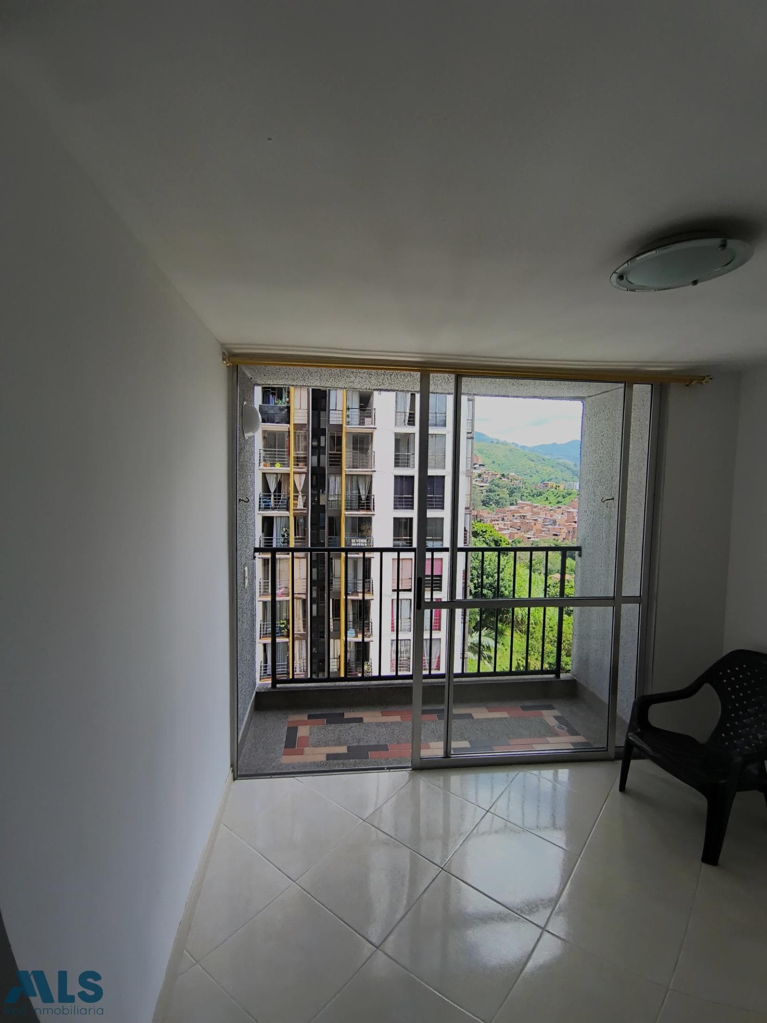 Apartamento en venta en Rodeo Alto, Belén Guayabal, Medellín — foto 1 de 11