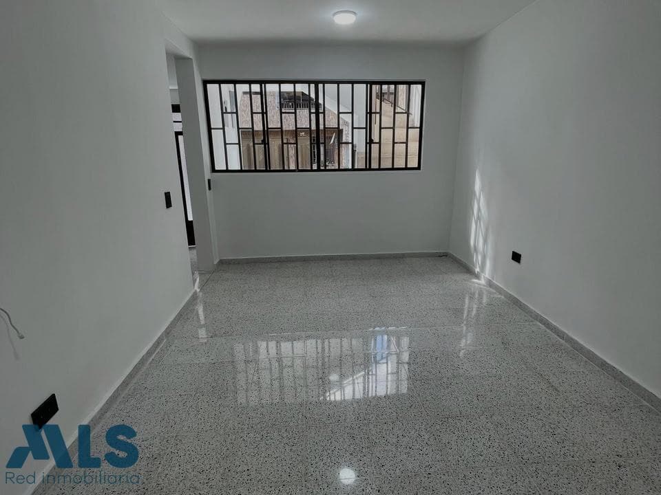 Casa en venta en El Trianón, Aburra Sur, Envigado — foto 1 de 15