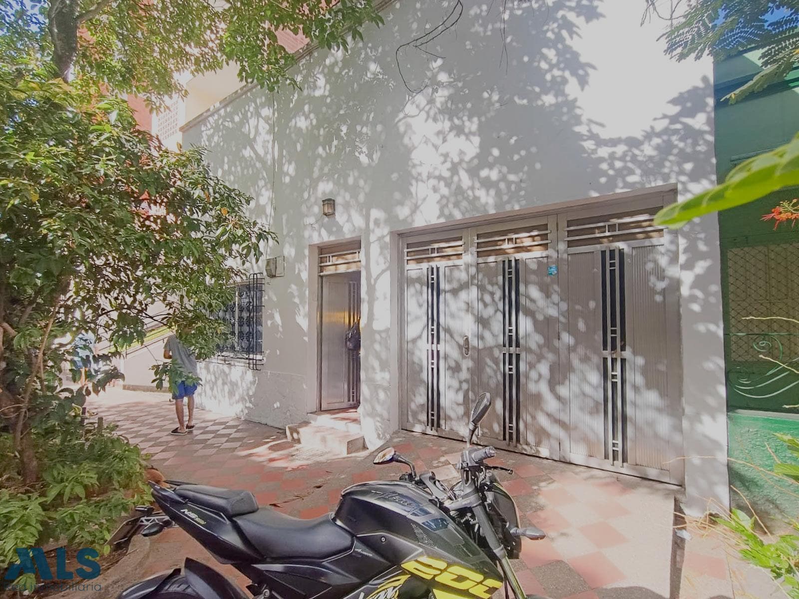 Casa en venta en La América, Occidente, Medellín — foto 1 de 18