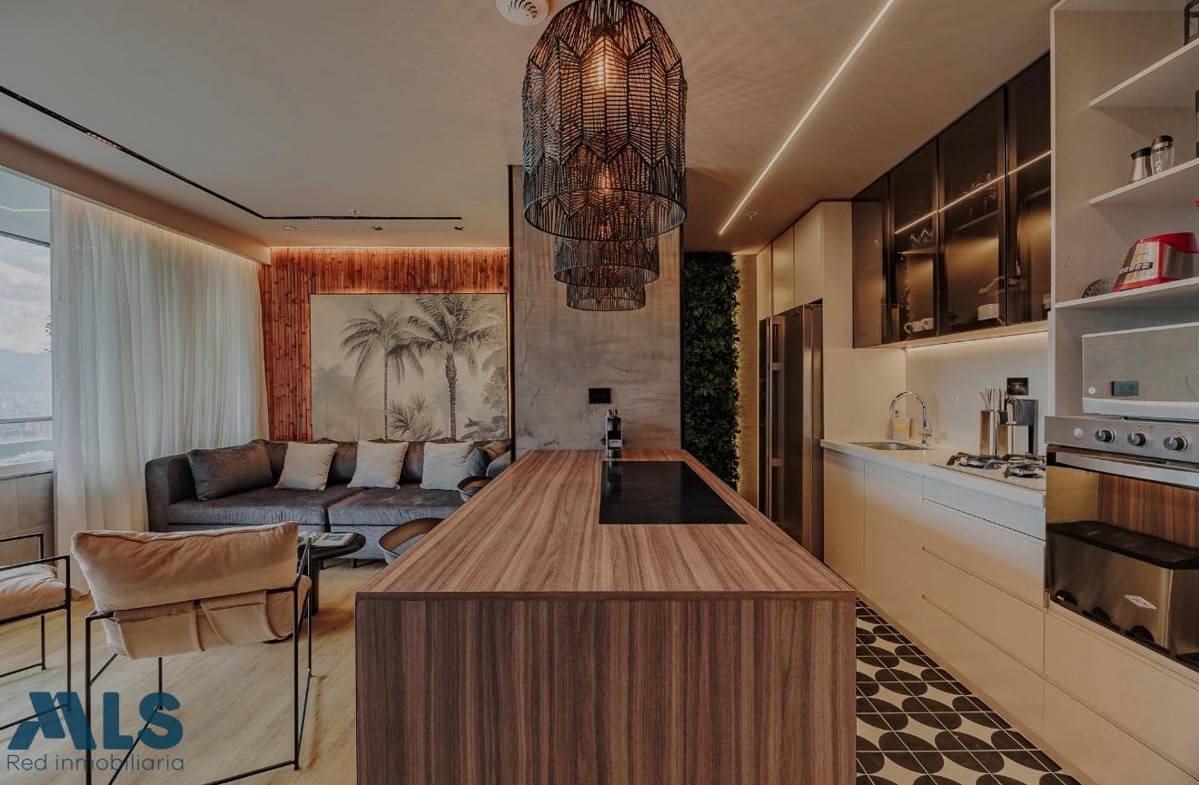 Apartamento en venta en El Tesoro, Poblado, Medellín — foto 1 de 24