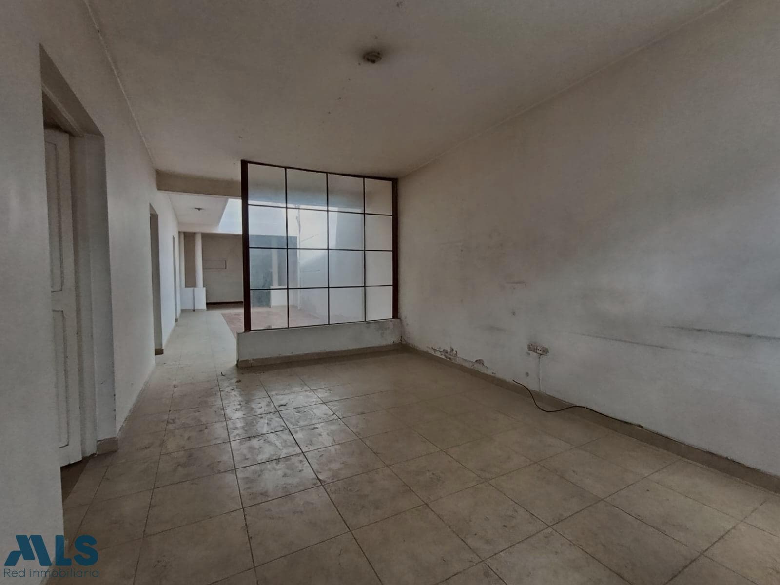 Casa en venta en El Salvador, Centro, Medellín — foto 1 de 12