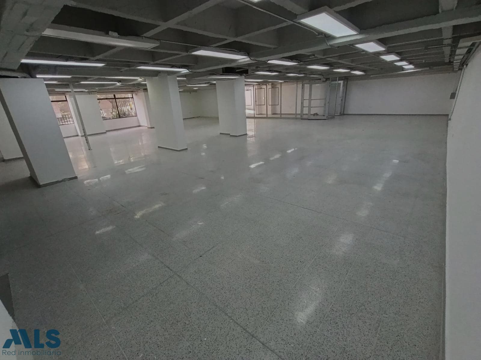 Local Comercial en venta en La Pilarica, Occidente, Medellín — foto 1 de 10
