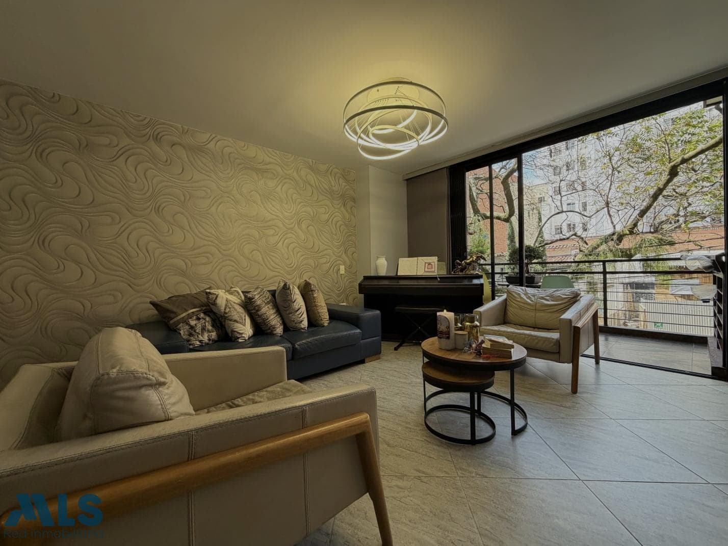Apartamento en venta en Conquistadores, Laureles, Medellín — foto 1 de 18
