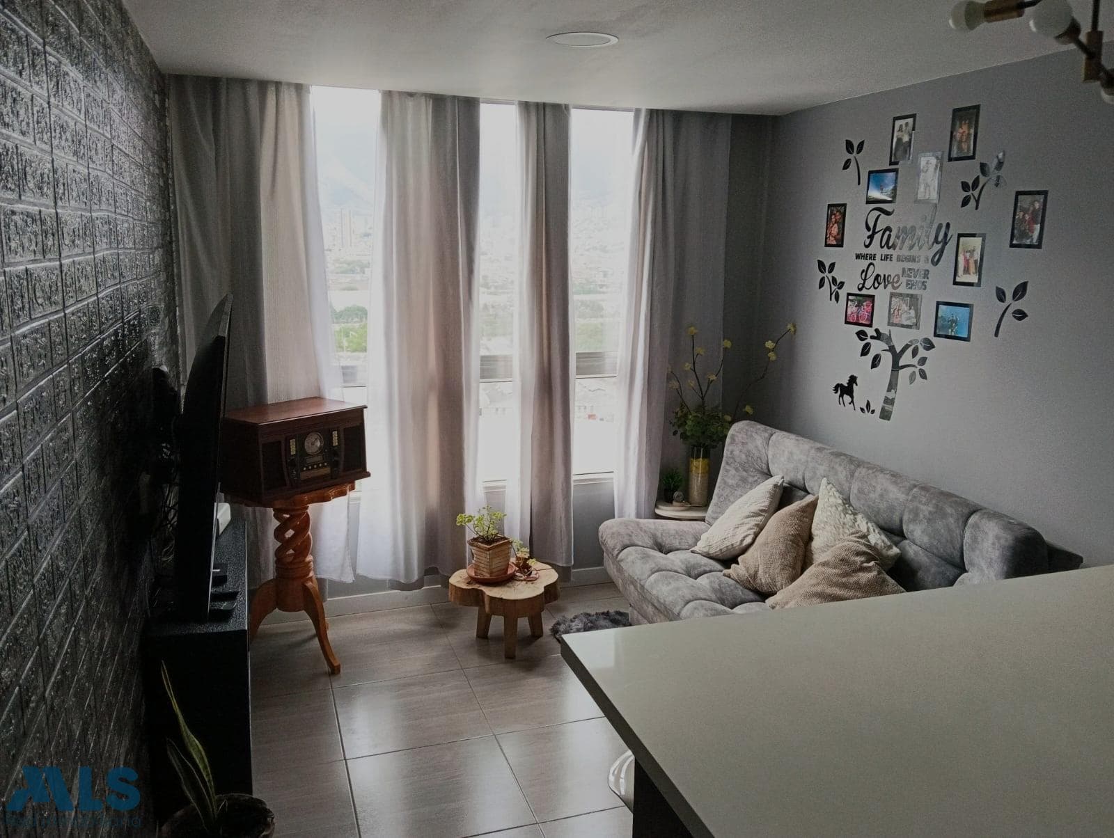 Apartamento en venta en La Gabriela, Norte, Bello — foto 1 de 20
