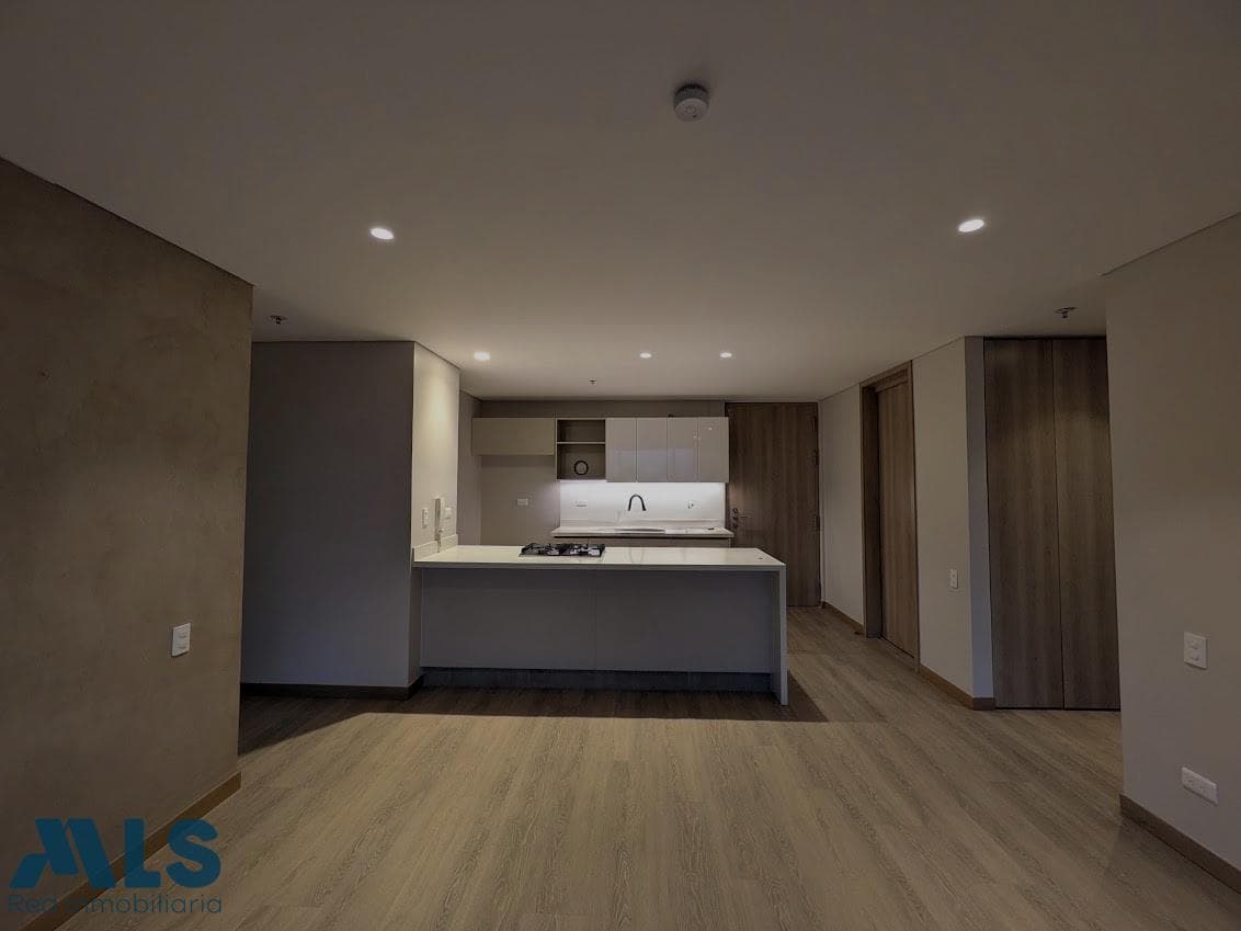 Apartamento en venta en Linares, Poblado, Medellín — foto 1 de 14