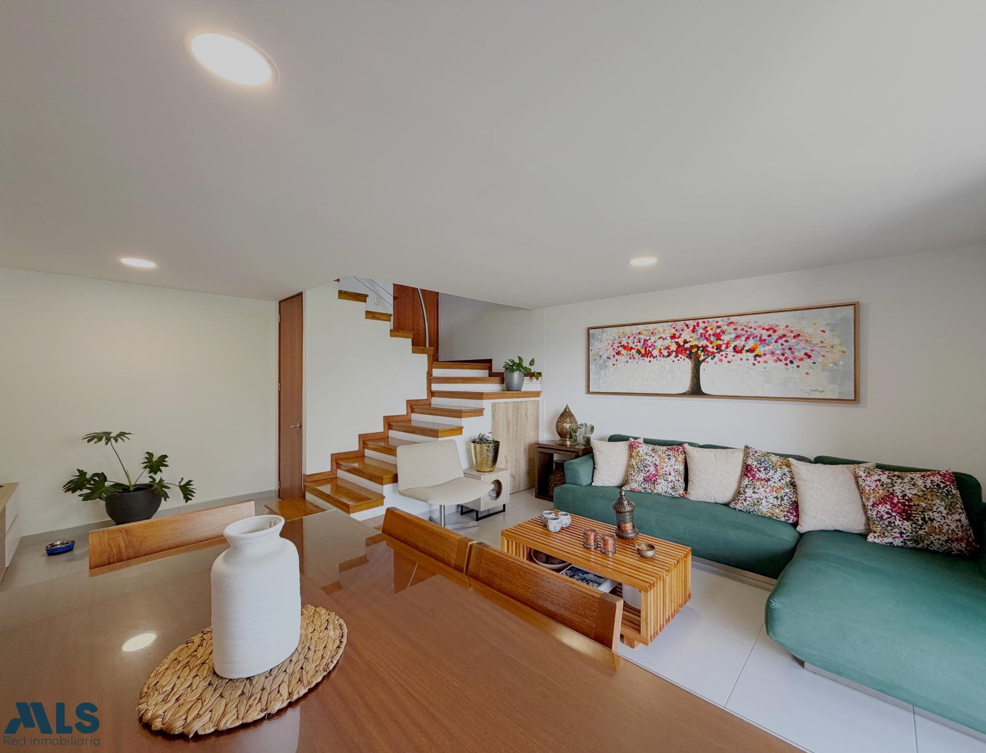 Apartamento en venta en San Lucas, Poblado, Medellín — foto 1 de 16