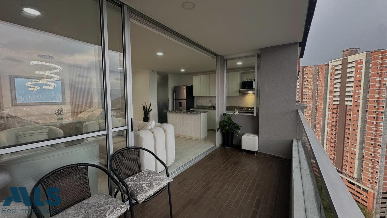 Apartamento en venta en Suramérica, Aburra Sur, Itagüí — foto 1 de 8