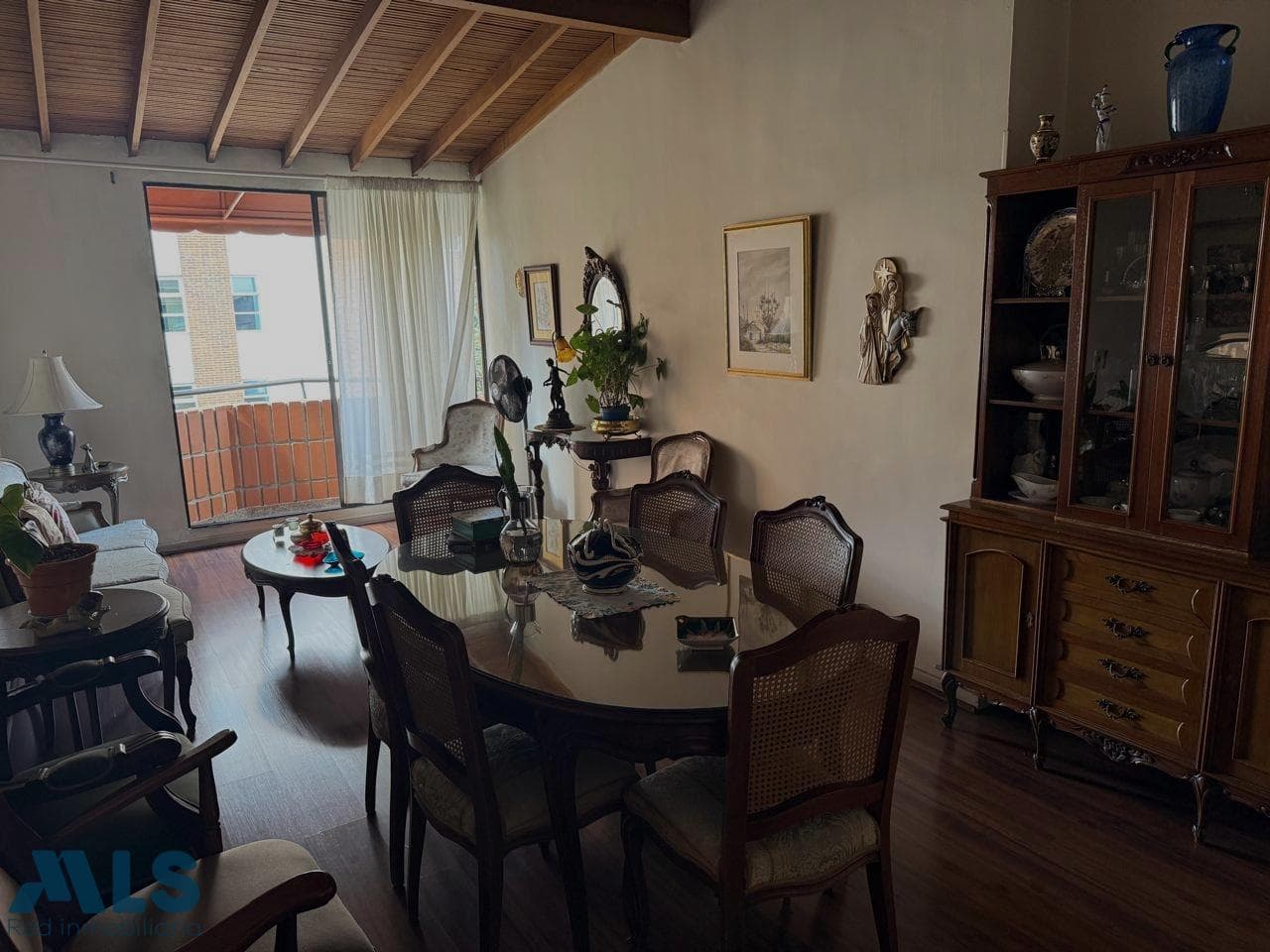 Apartamento en venta en Laureles, Medellín — foto 1 de 8