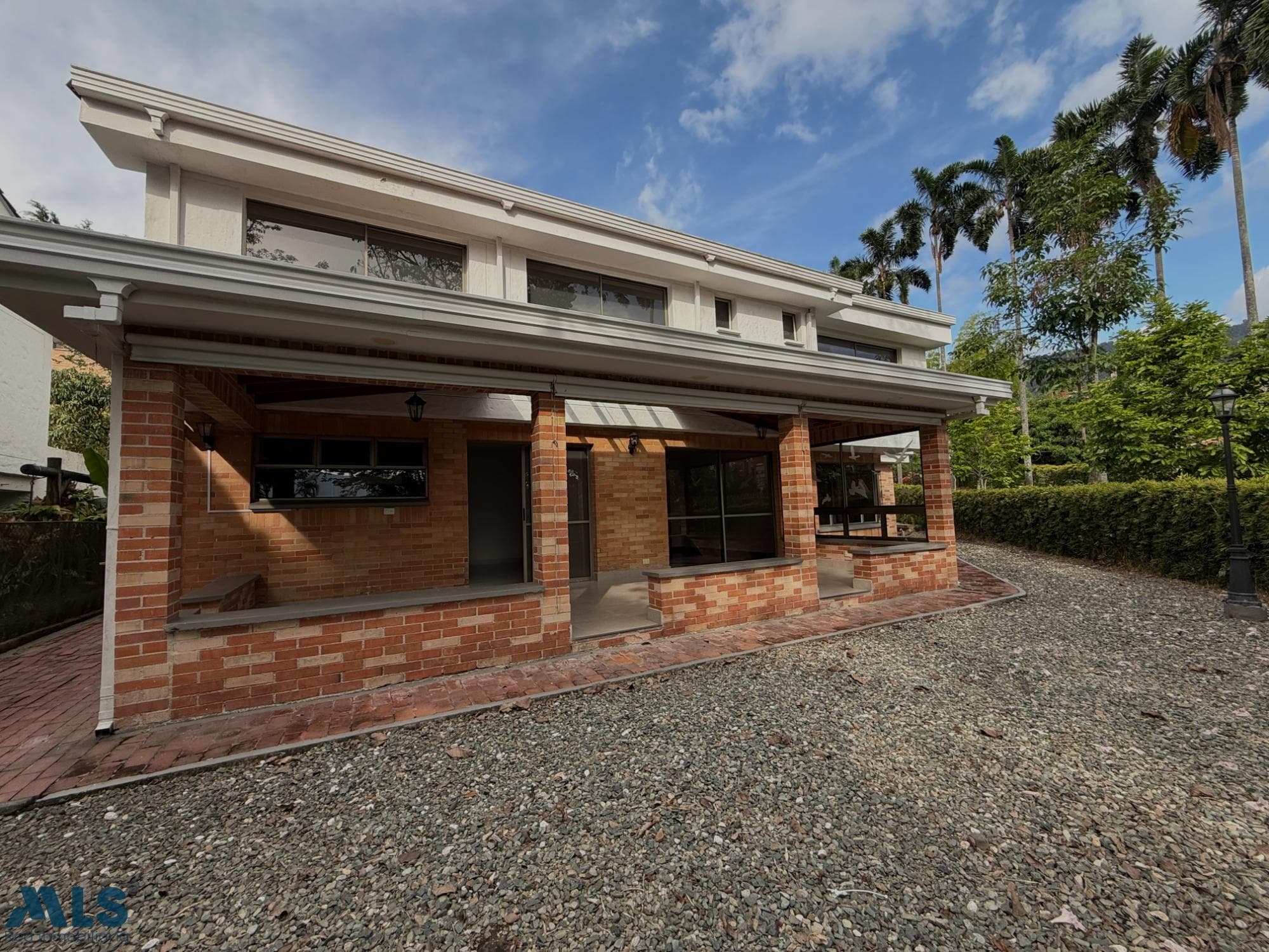 Casa en venta en Loma De Benedictinos, Aburra Sur, Envigado — foto 1 de 22