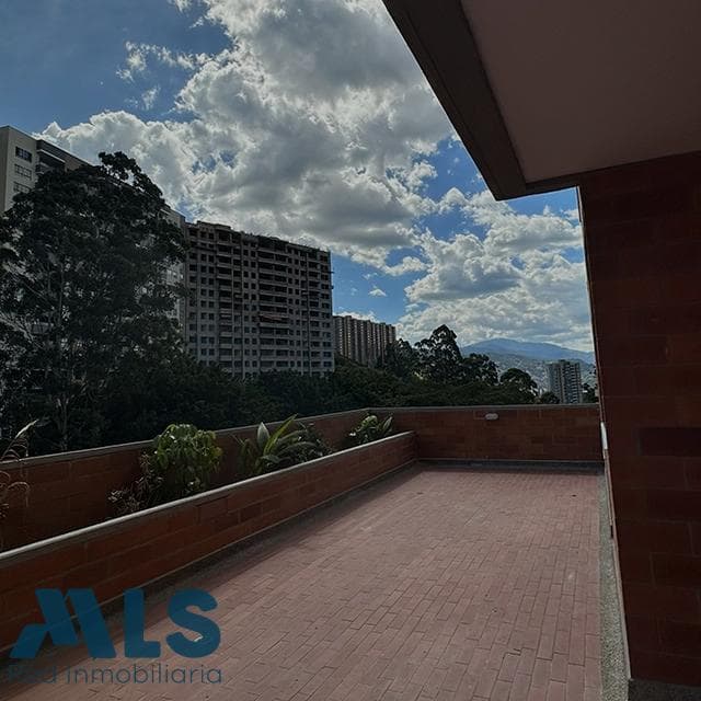 Apartamento en venta en Camino Verde, Aburra Sur, Envigado — foto 1 de 8