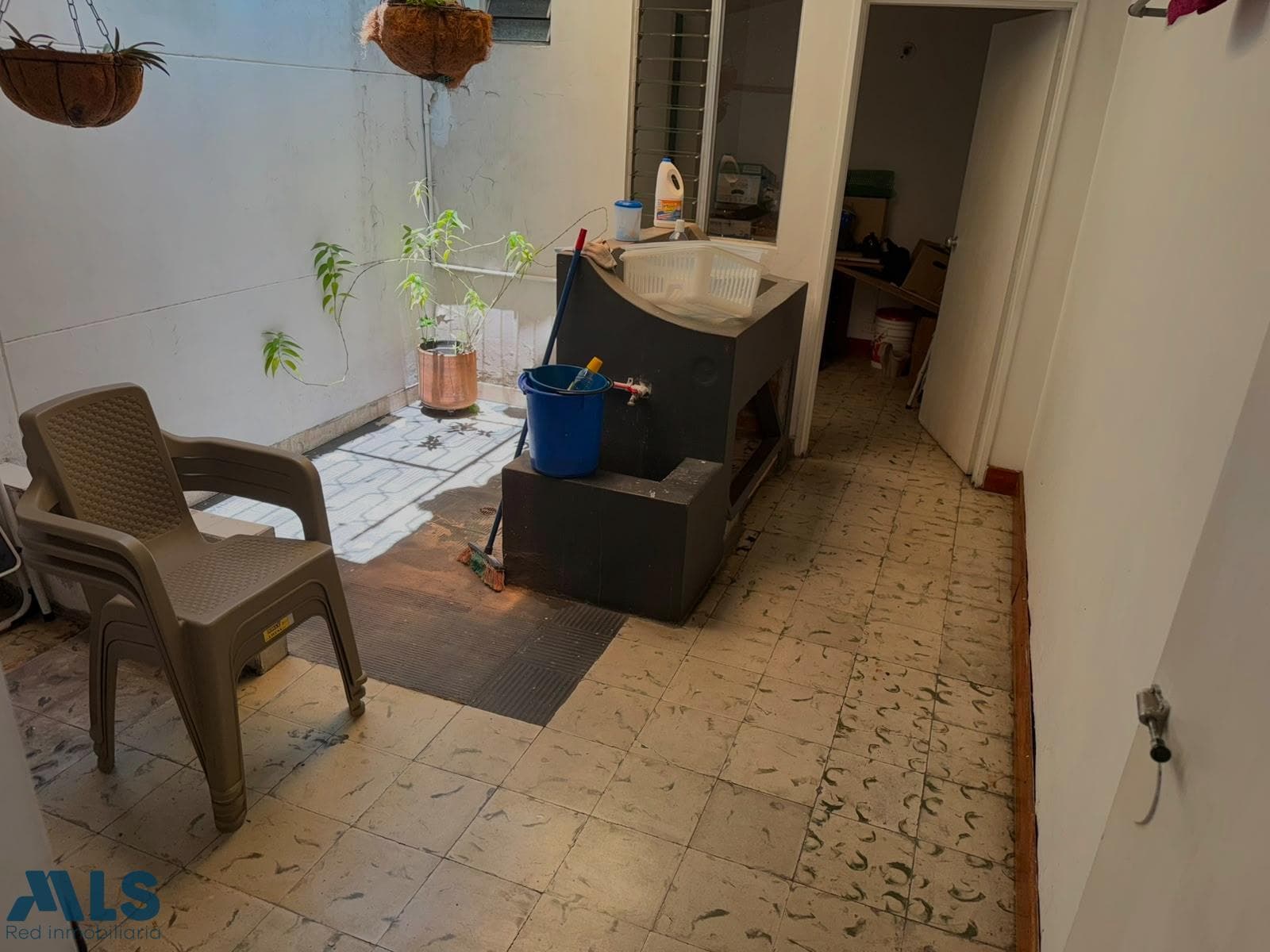 Casa en venta en Estadio, Laureles, Medellín — foto 1 de 9