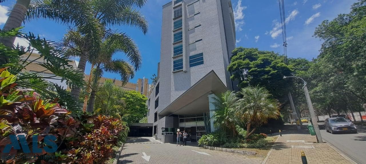 Apartamento en venta en Oviedo, Poblado, Medellín — foto 1 de 10