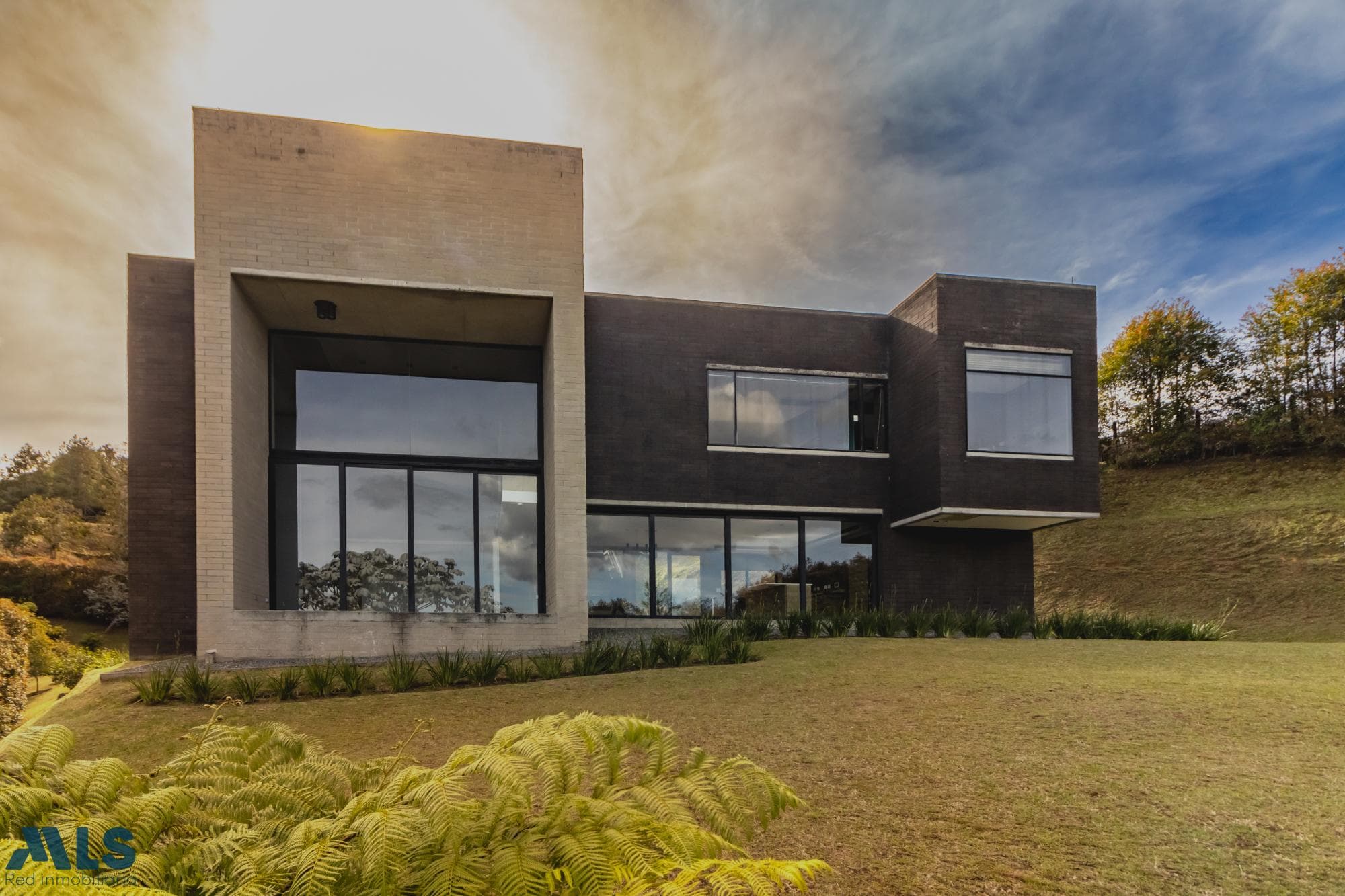 Casa en venta en Alto Del Escobero (el, Oriente Antioqueño, El Retiro — foto 1 de 44
