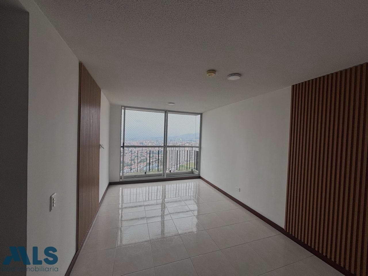 Apartamento en venta en Calasanz Parte Alta, Occidente, Medellín — foto 1 de 26
