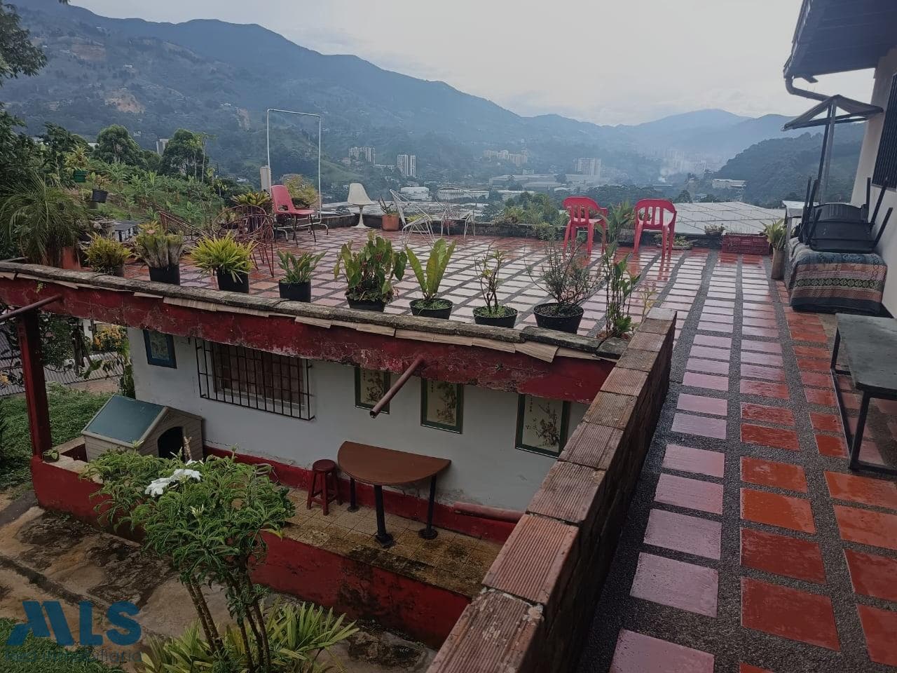 Casa en venta en V. Sagrada Familia, Aburra Sur, La Estrella — foto 1 de 18