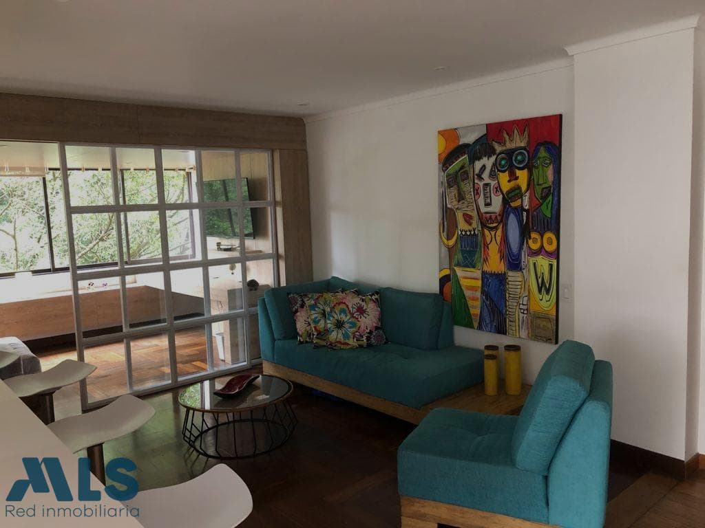Apartamento en venta en El Campestre, Poblado, Medellín — foto 1 de 15