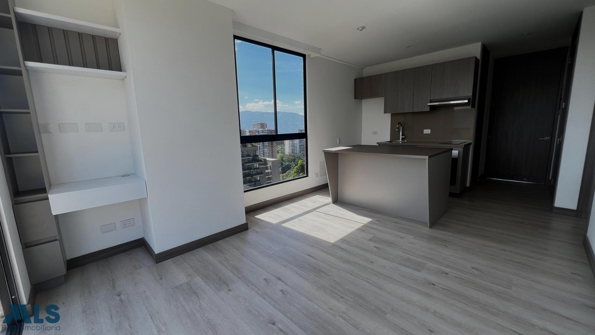 Apartamento en venta en Poblado, Medellín — foto 1 de 22