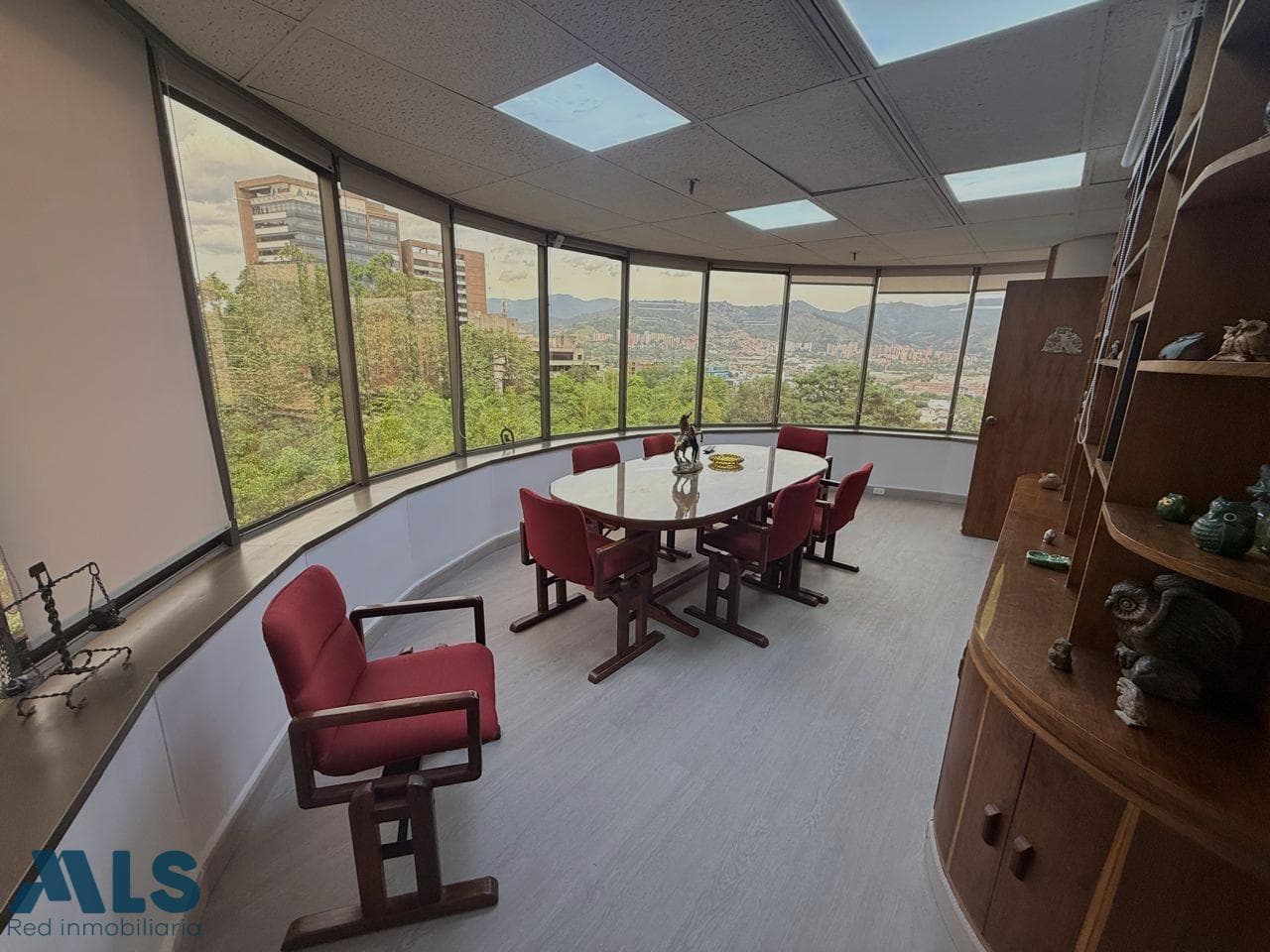 Oficina en venta en Castropol, Poblado, Medellín — foto 1 de 15