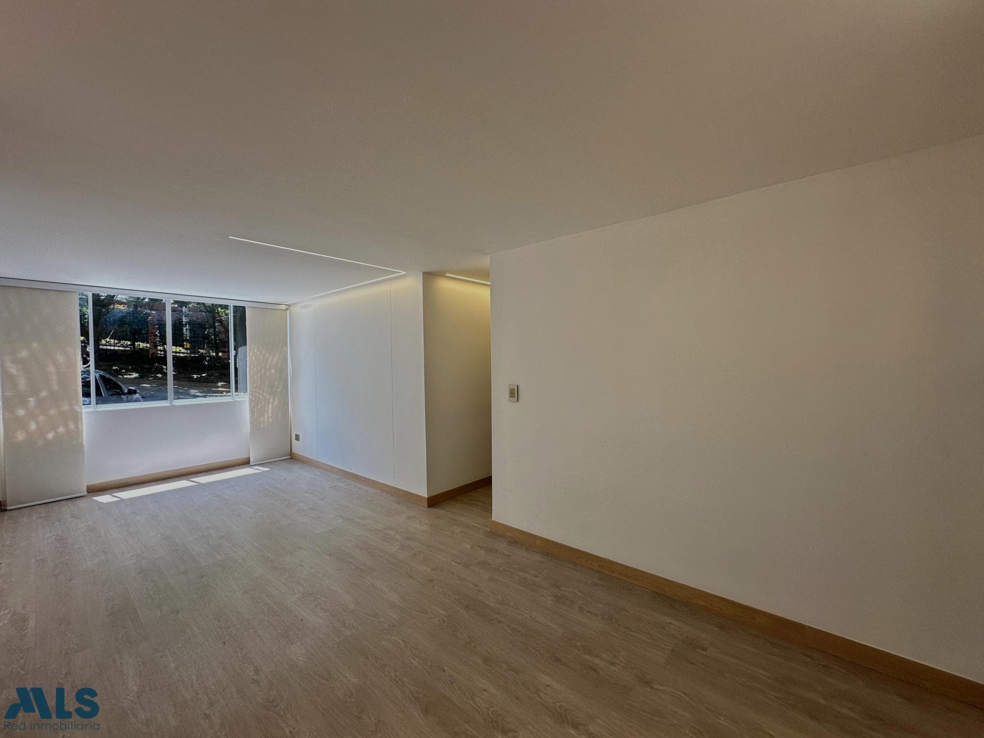 Apartamento en venta en El Esmeraldal, Aburra Sur, Envigado — foto 1 de 20