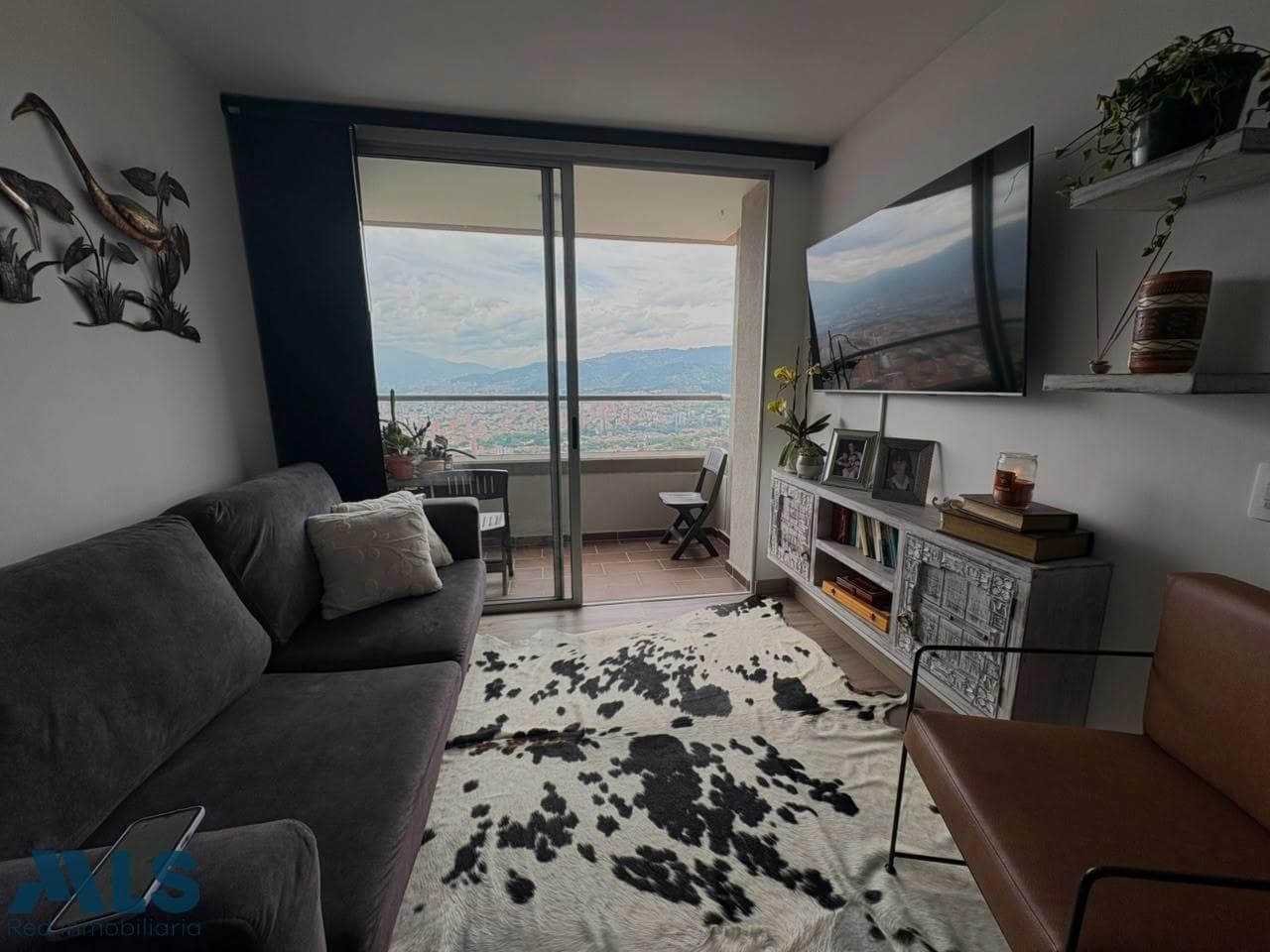 Apartamento en venta en Calasanz Parte Alta, Occidente, Medellín — foto 1 de 13