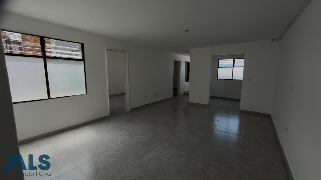 Apartamento en venta en Cristo Rey, Belén Guayabal, Medellín — foto 1 de 13
