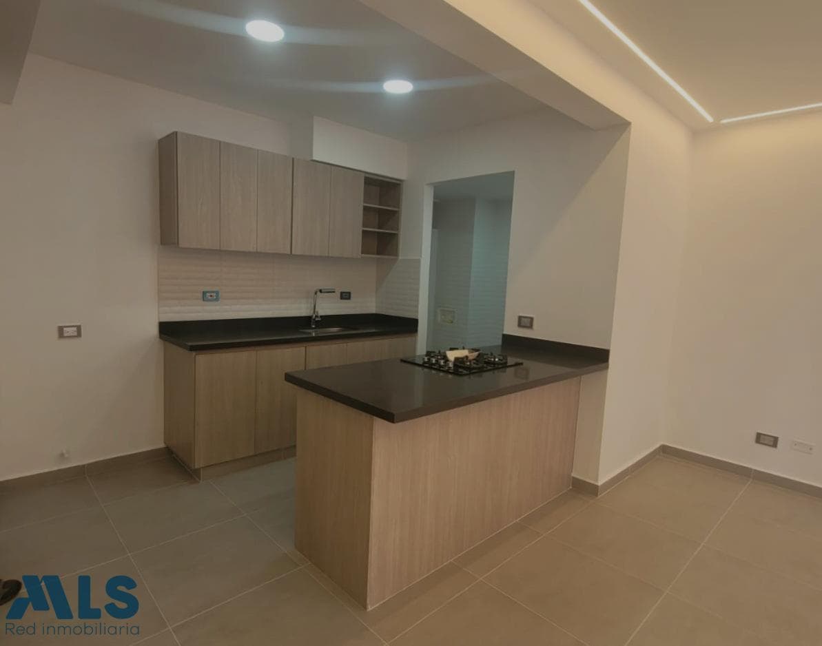 Apartamento en venta en Fabricato, Norte, Bello — foto 1 de 15