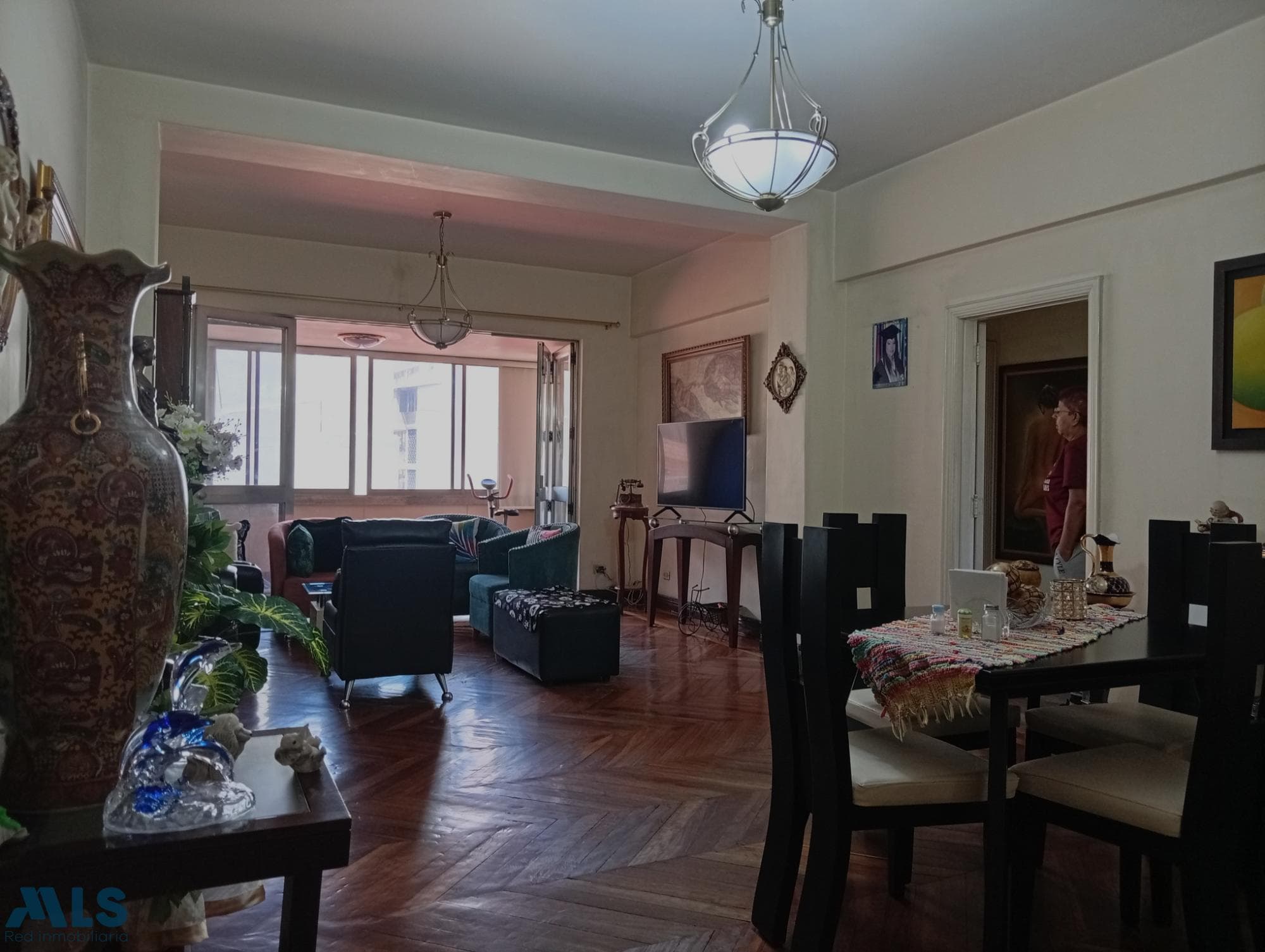 Apartamento en venta en La Candelaria, Centro, Medellín — foto 1 de 16