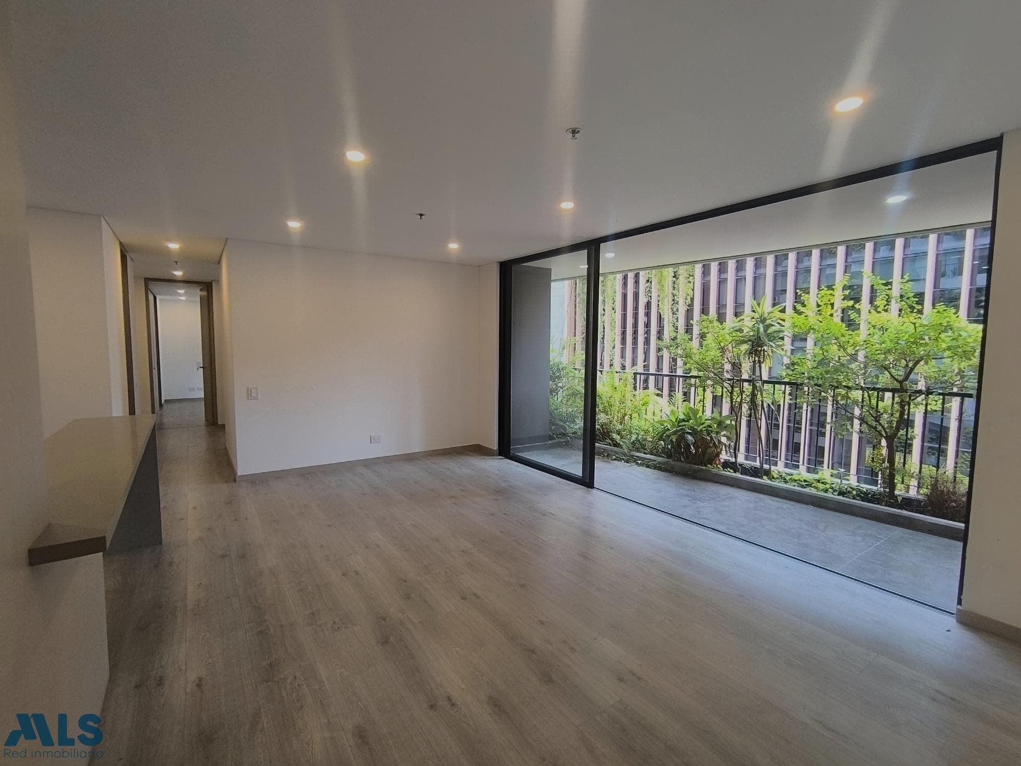 Apartamento en venta en Altos del Poblado, Medellín — foto 1 de 12
