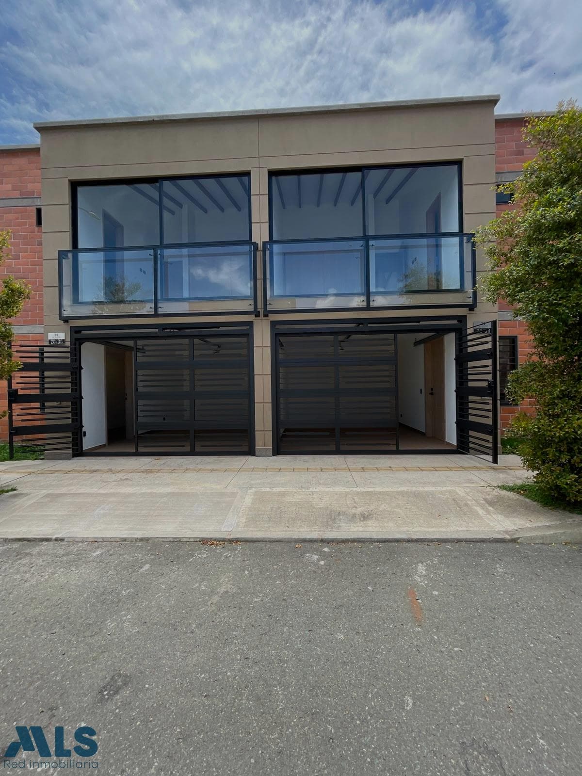 Casa en venta en Urbano (La Ceja), Oriente Antioqueño — foto 1 de 17