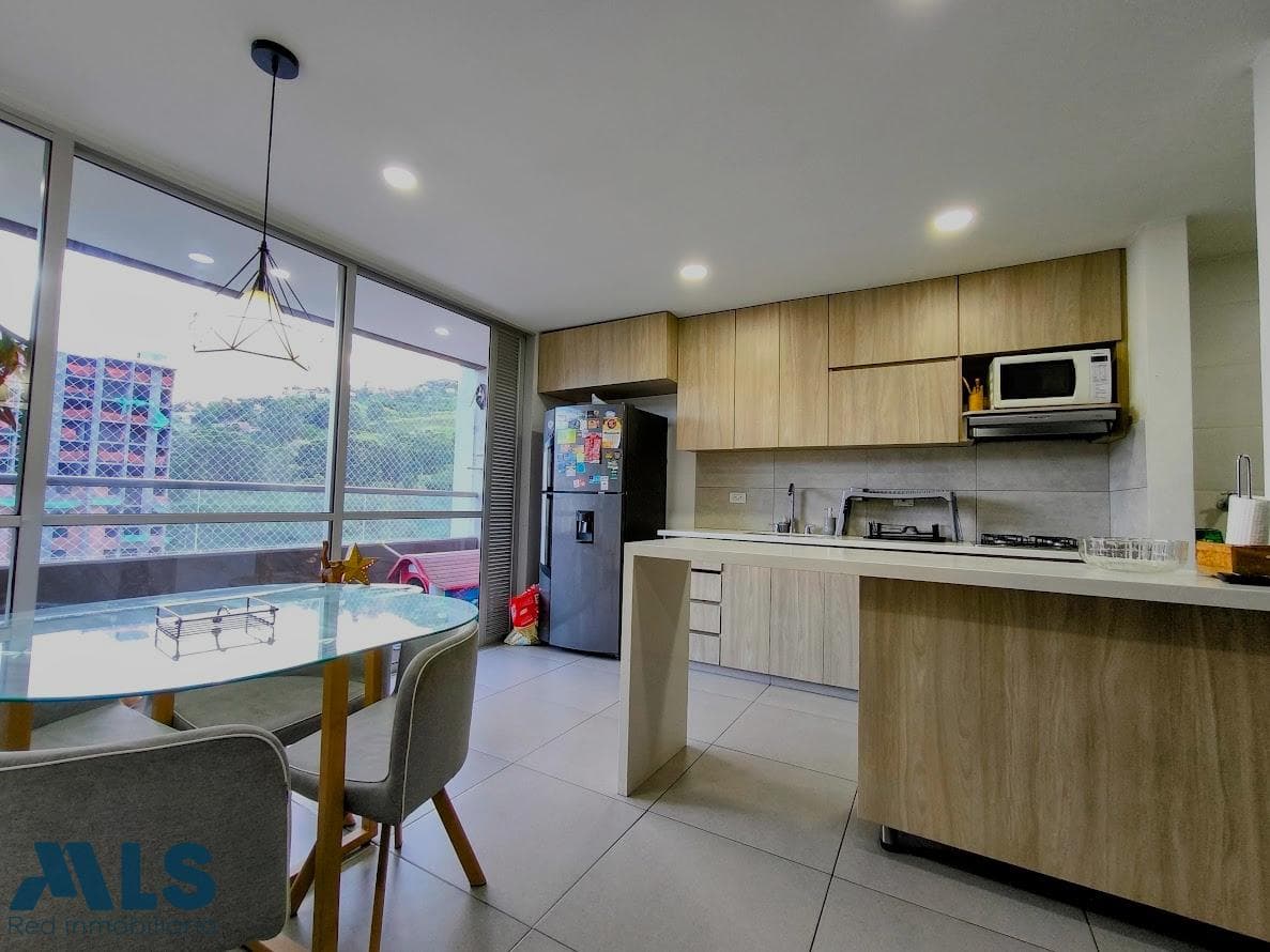 Apartamento en venta en Belén Guayabal, Medellín — foto 1 de 13