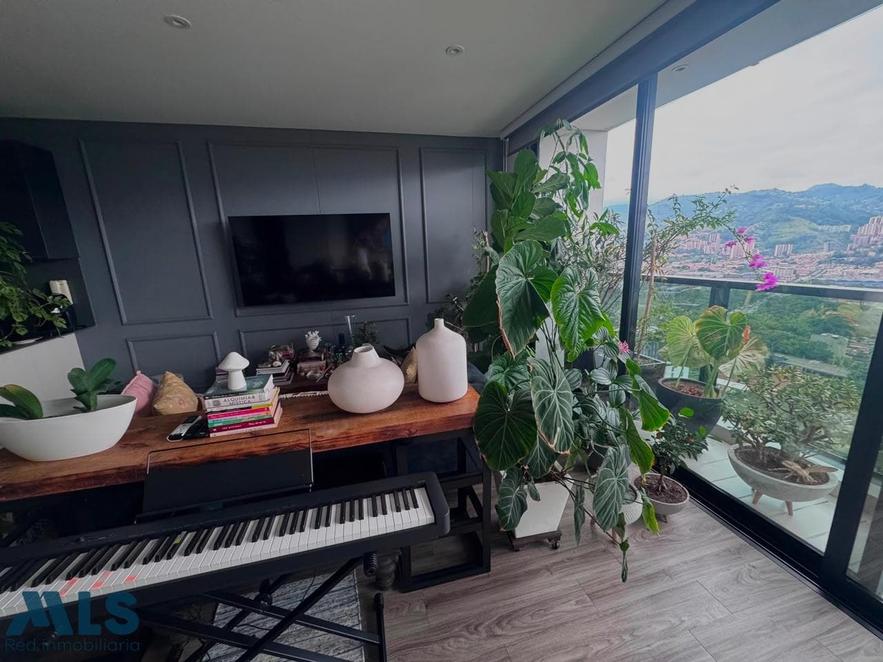 Apartamento en venta en Los Balsos Nº 1, Poblado, Medellín — foto 1 de 20